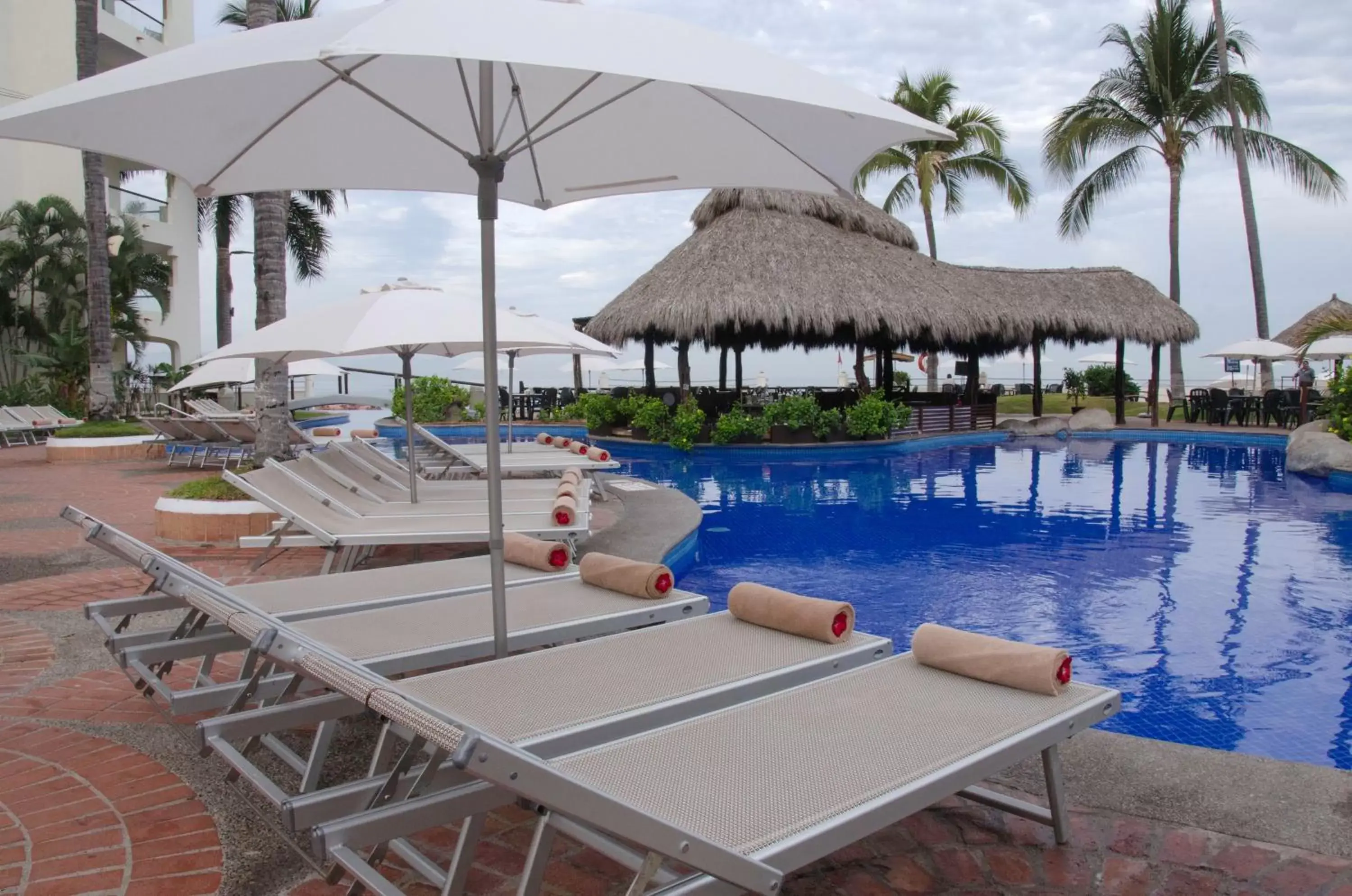Swimming Pool in Plaza Pelicanos Grand Beach Resort All Inclusive
