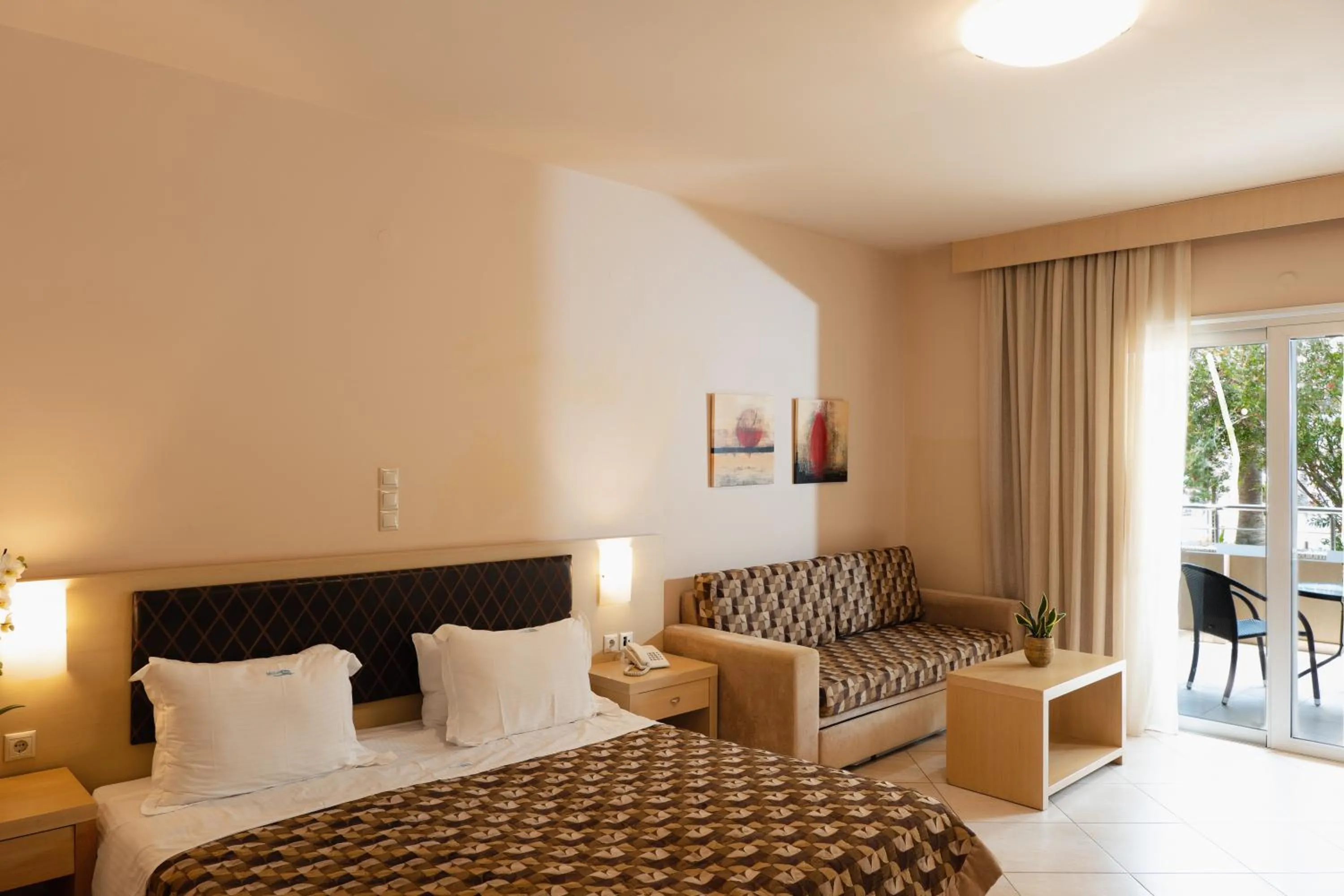 Bedroom, Bed in Molos Bay Hotel