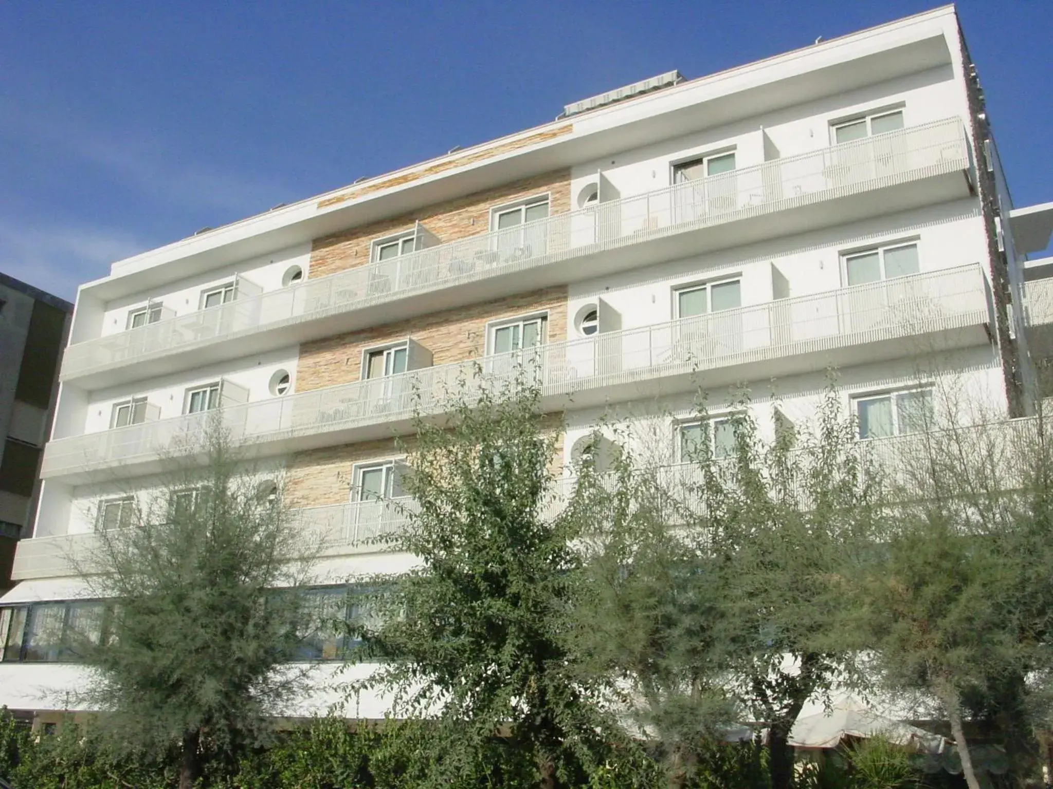 Facade/entrance, Property Building in Hotel Granada