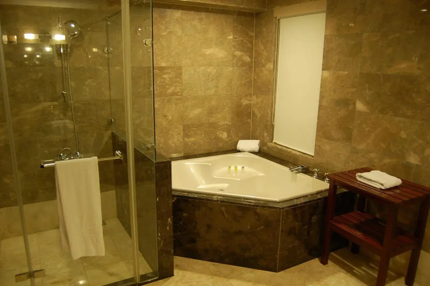 Bathroom in Beautiful Hotel Taipei