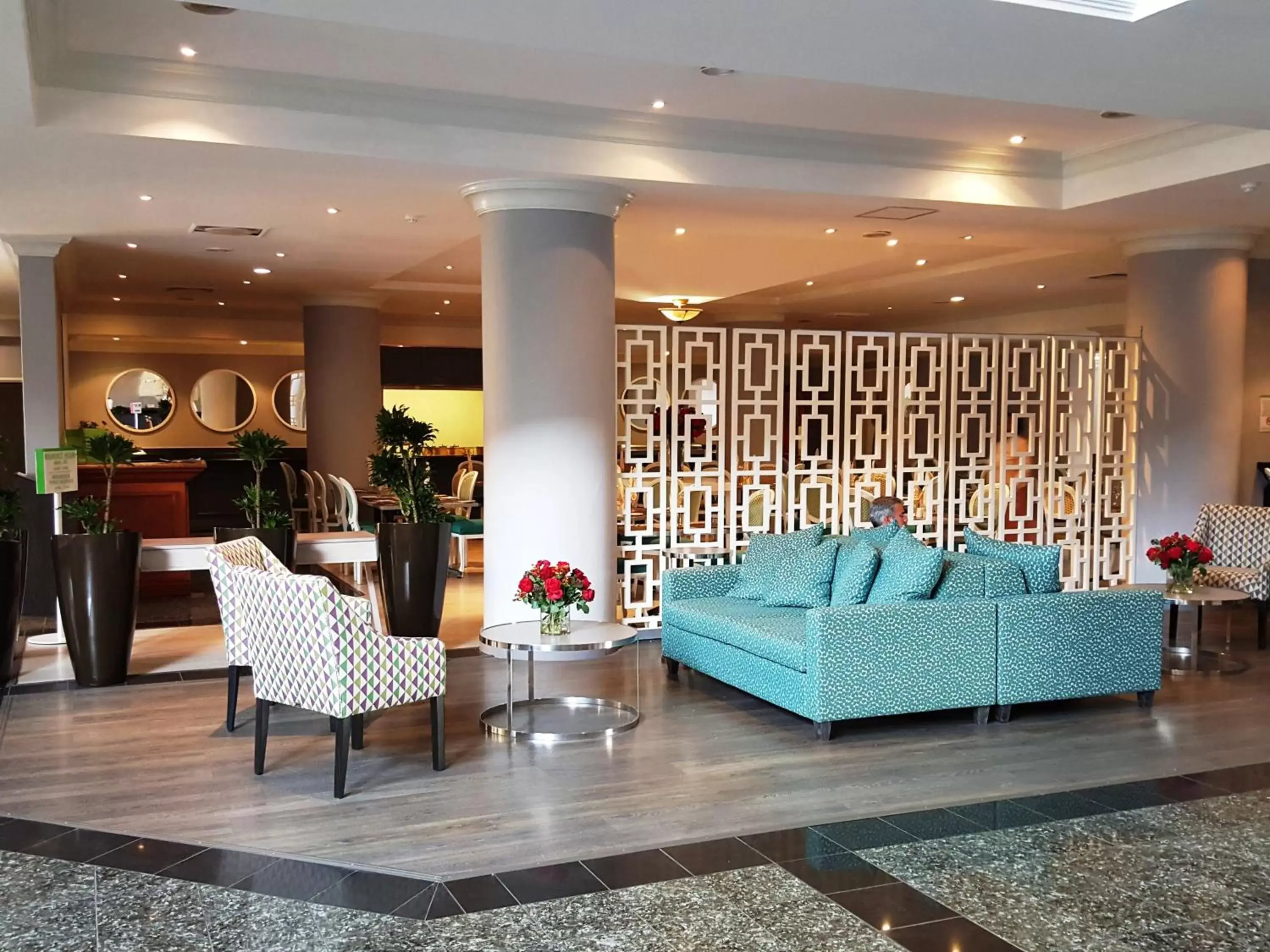 Property building, Lobby/Reception in Holiday Inn Johannesburg Airport, an IHG Hotel