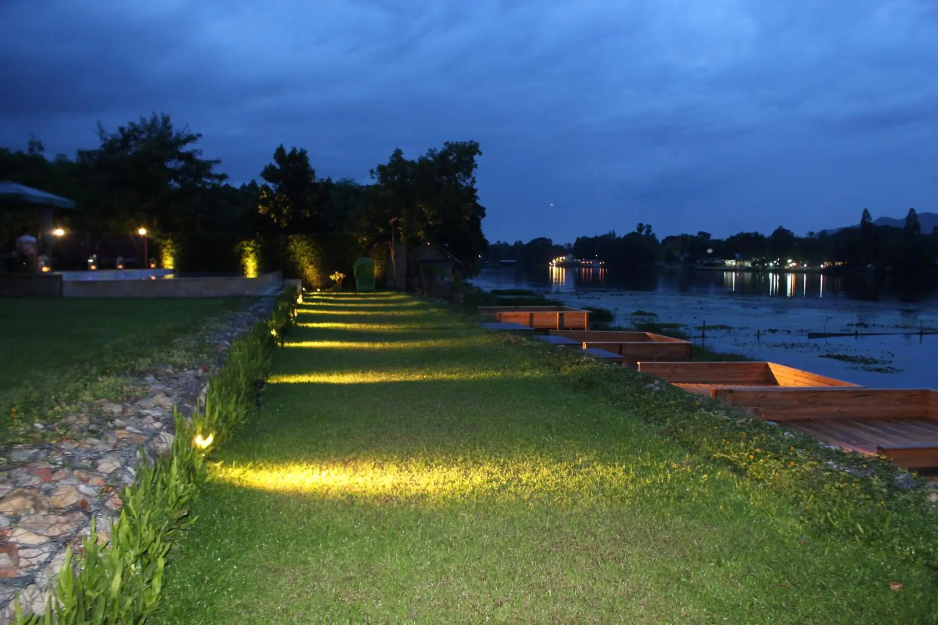 Night, Garden in The Glory River Kwai Hotel