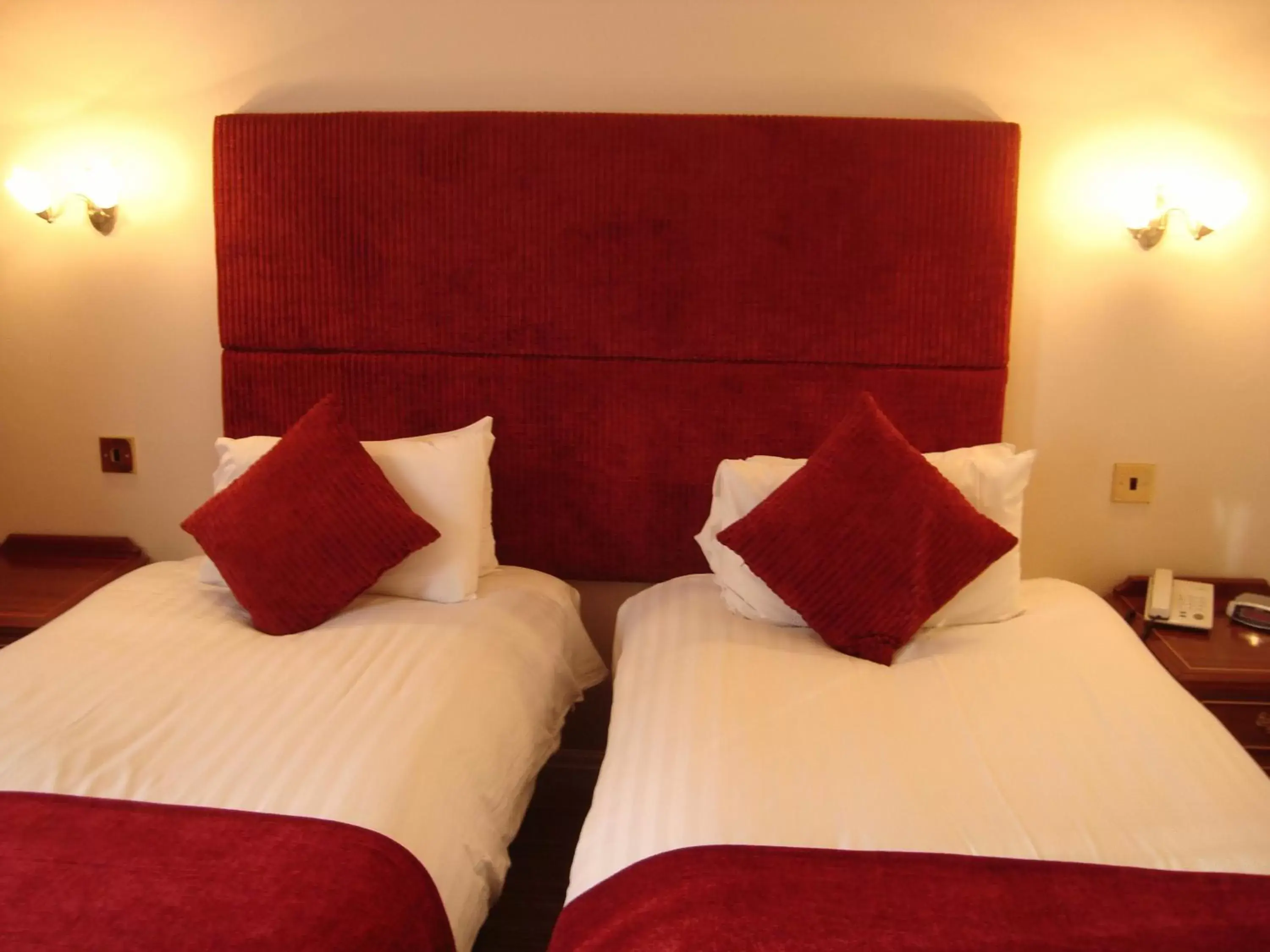 Bed in The Minster Hotel