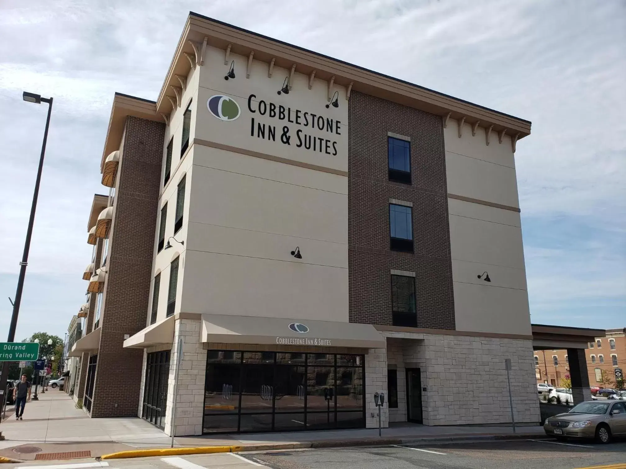 Property building in Cobblestone Inn & Suites - Menomonie/UW-Stout Property building in Cobblestone Inn & Suites - Menomonie/UW-Stout