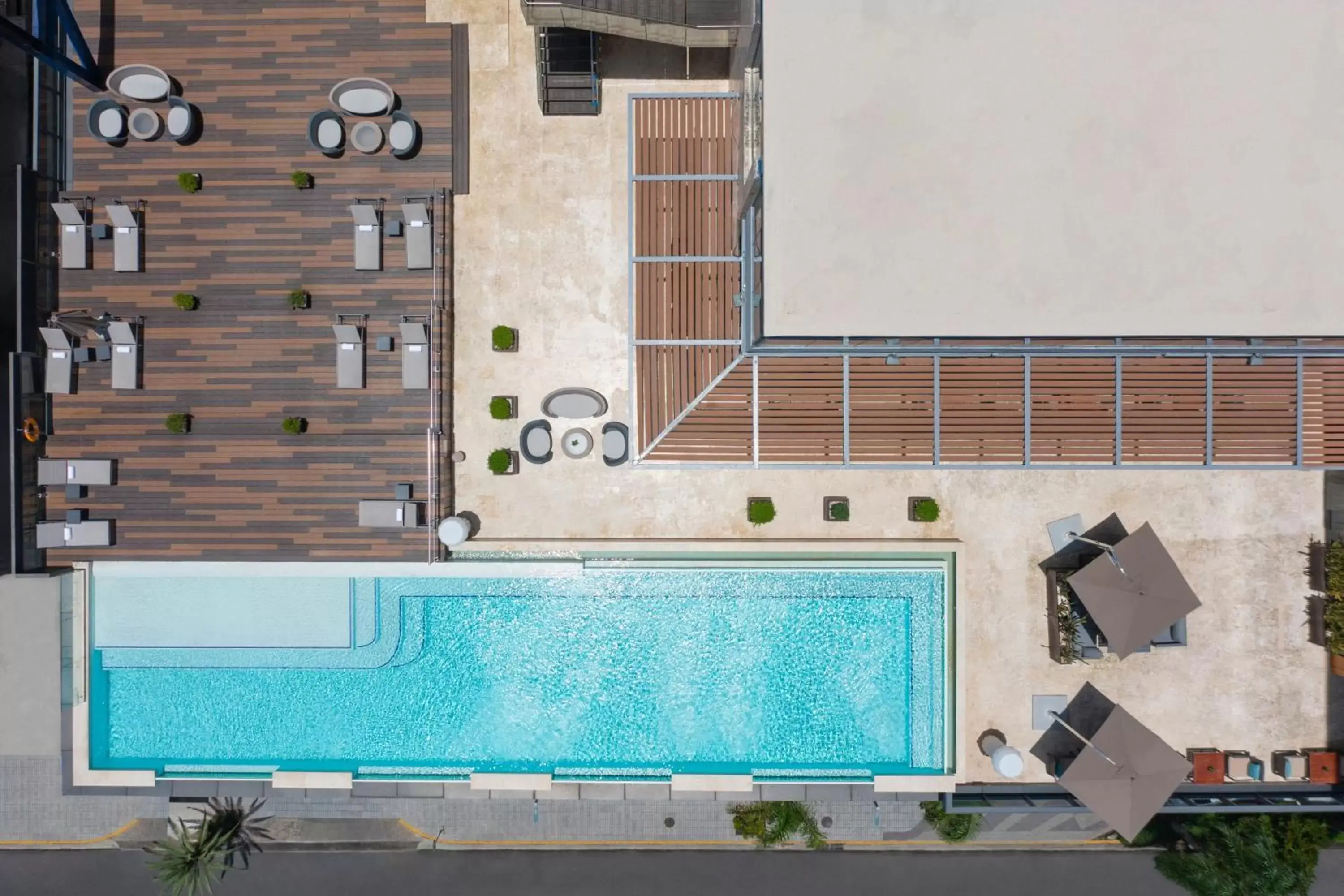 Swimming pool, Pool View in JW Marriott Hotel Santo Domingo