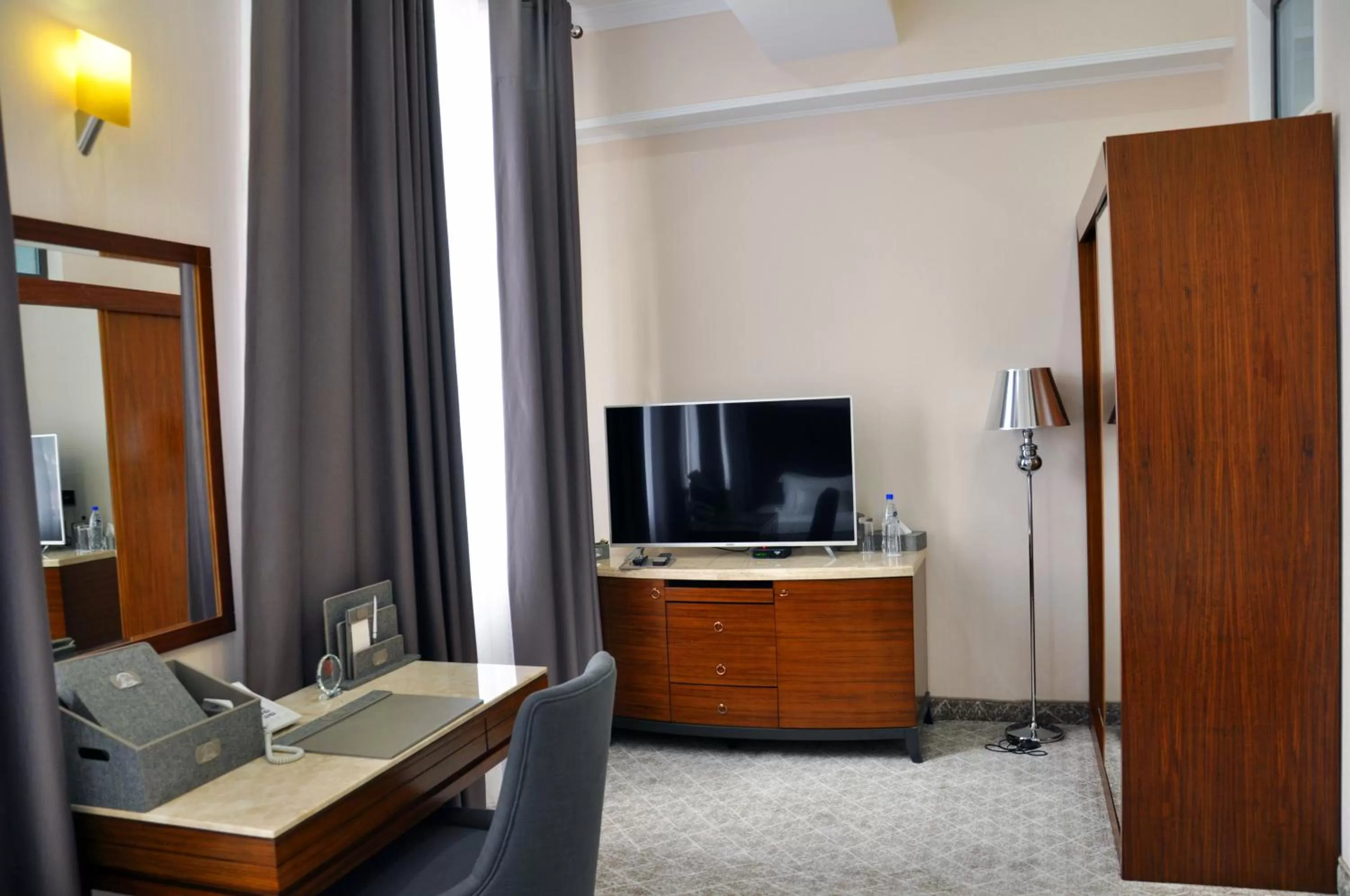 Parliament Palace Hotel