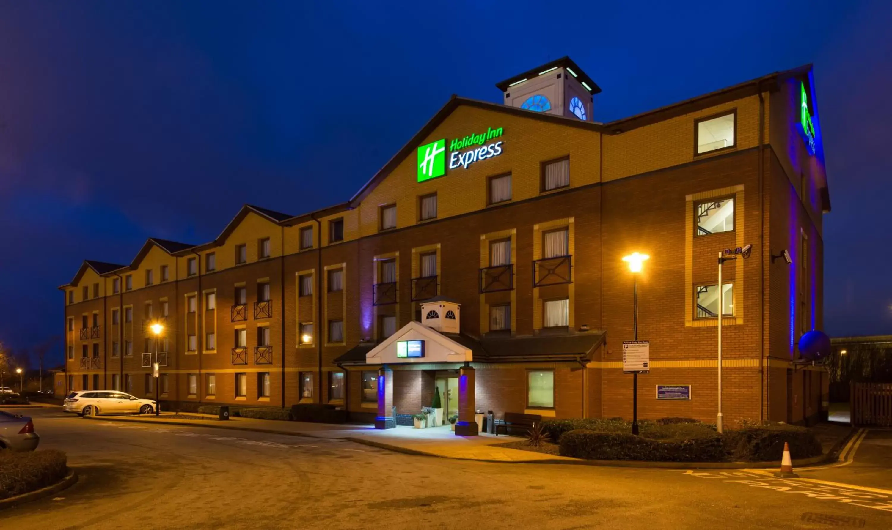 Property Building in Holiday Inn Express Stoke-On-Trent, an IHG Hotel
