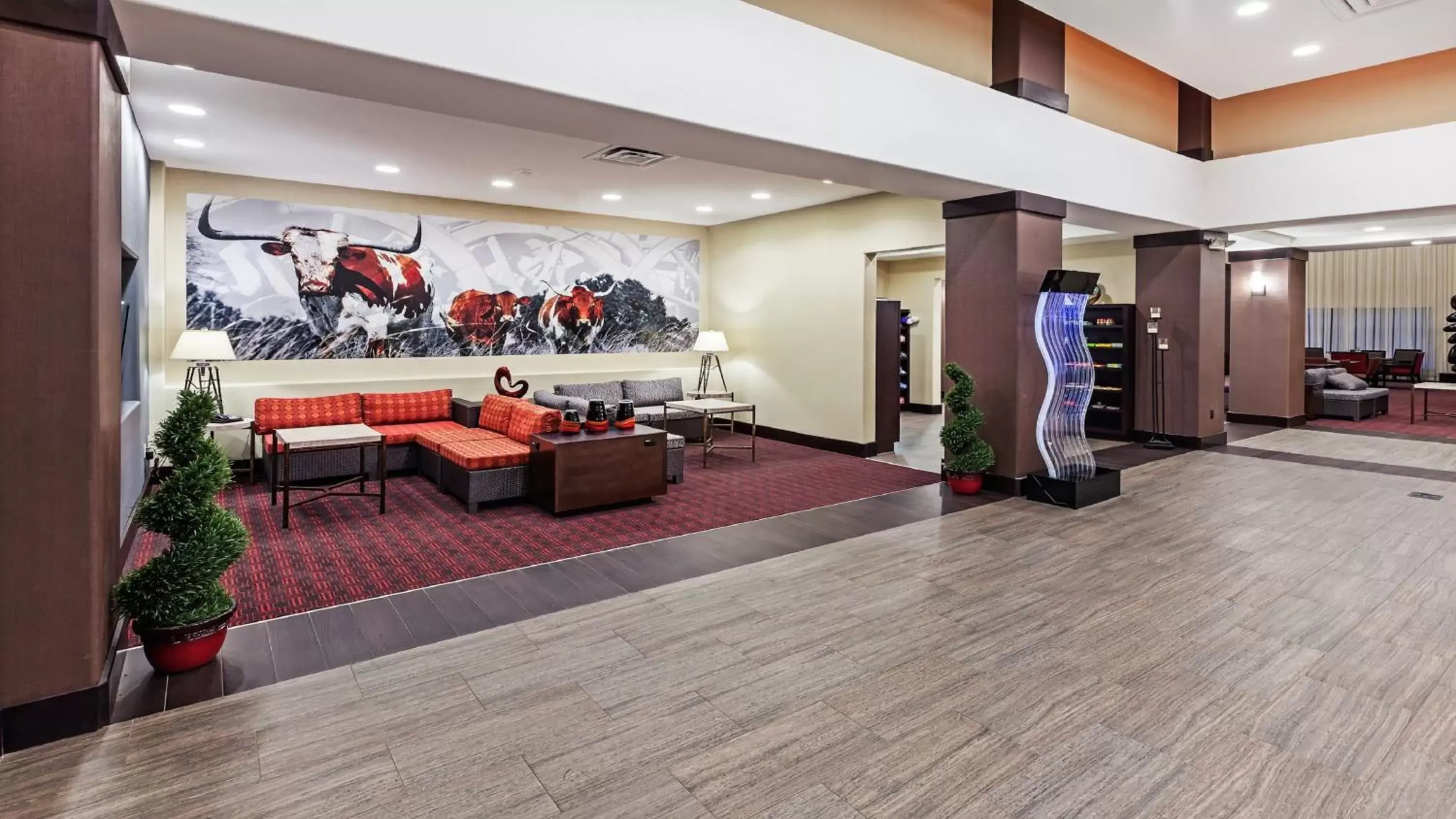 Lobby or reception, Guests in Holiday Inn Express Hotel and Suites Duncan, an IHG Hotel