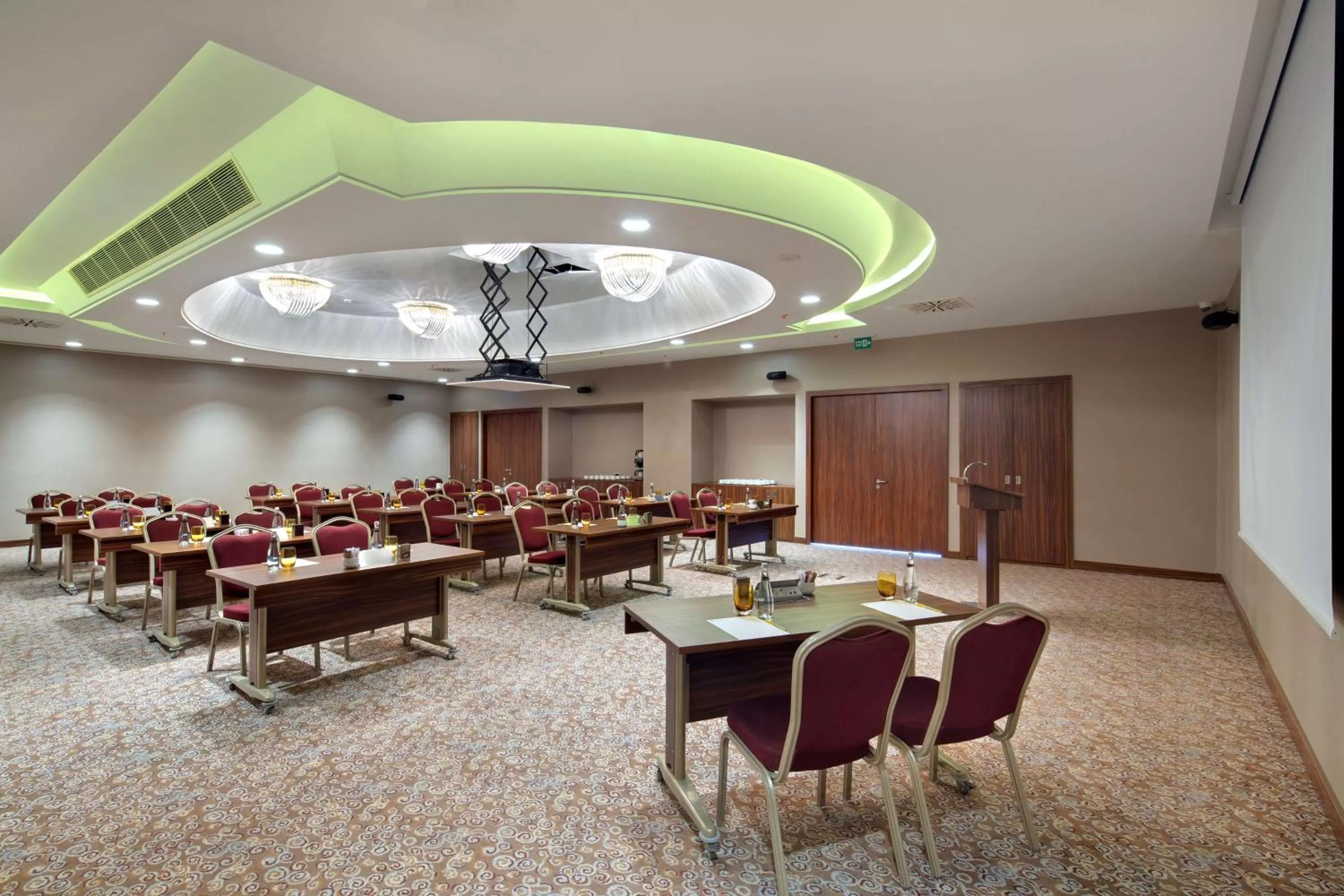 Meeting/conference room in Hilton Garden Inn Istanbul Beylikduzu