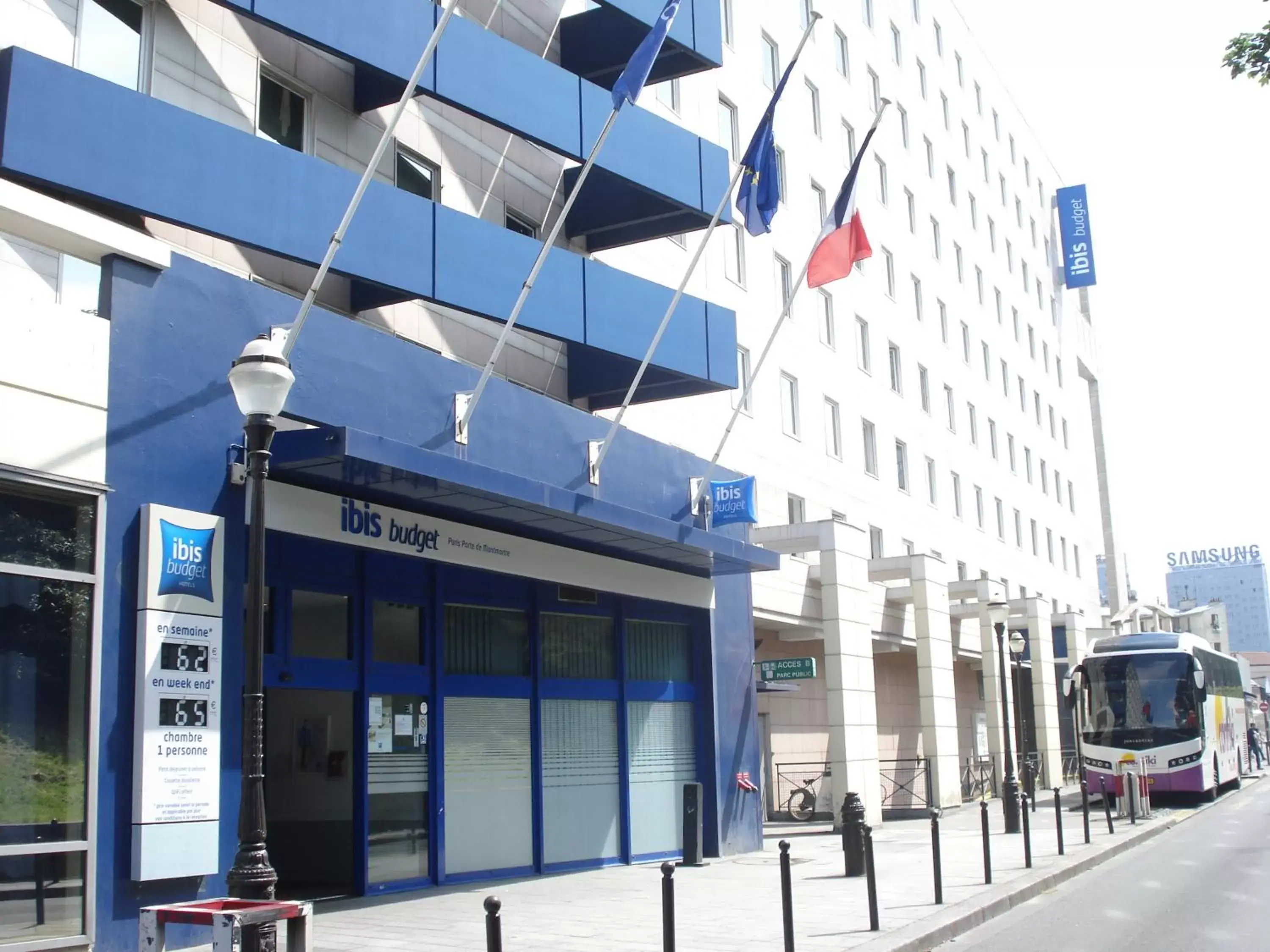 Facade/entrance, Property Building in ibis budget Paris Porte De Montmartre
