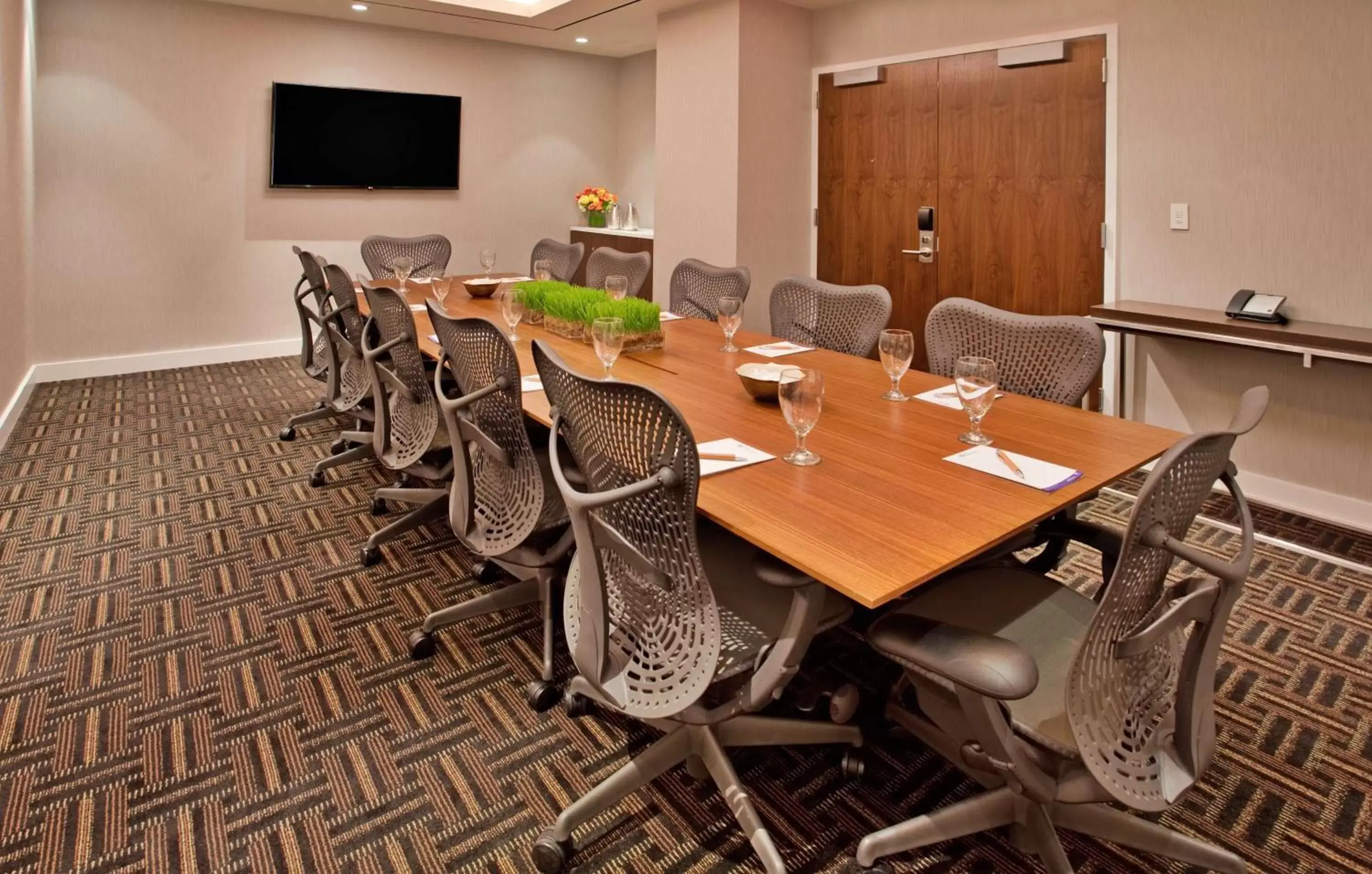 Meeting/conference room in Hilton Garden Inn New York Central Park South-Midtown West