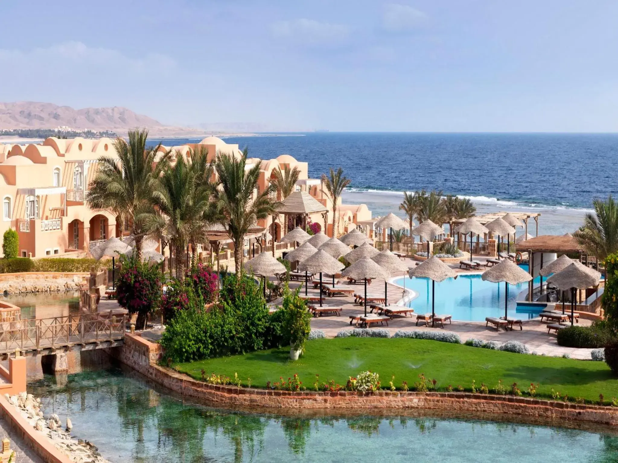 Facade/entrance, Pool View in Radisson Blu Resort El Quseir