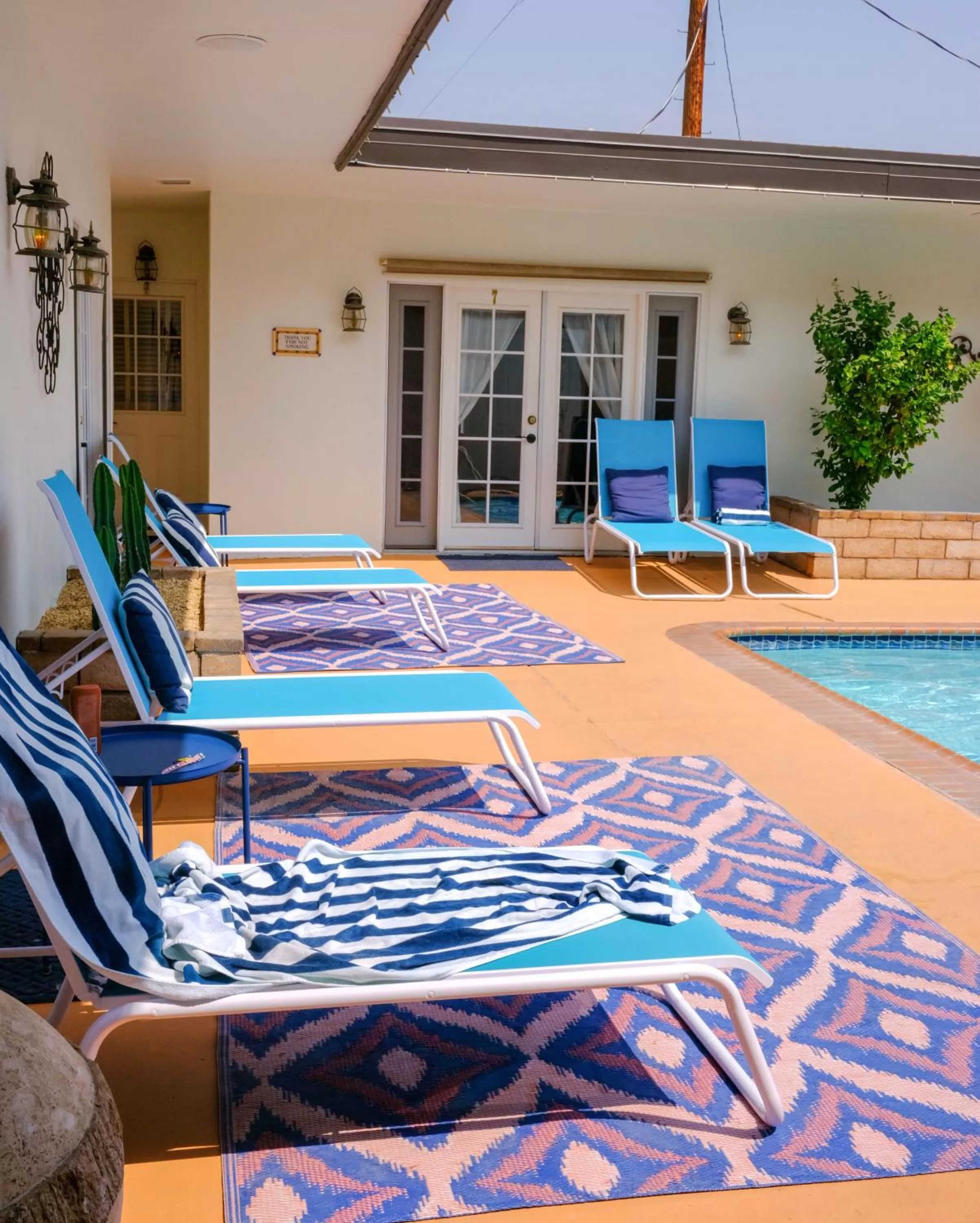 Patio in Old Ranch Inn - Adults Only 21 & Up