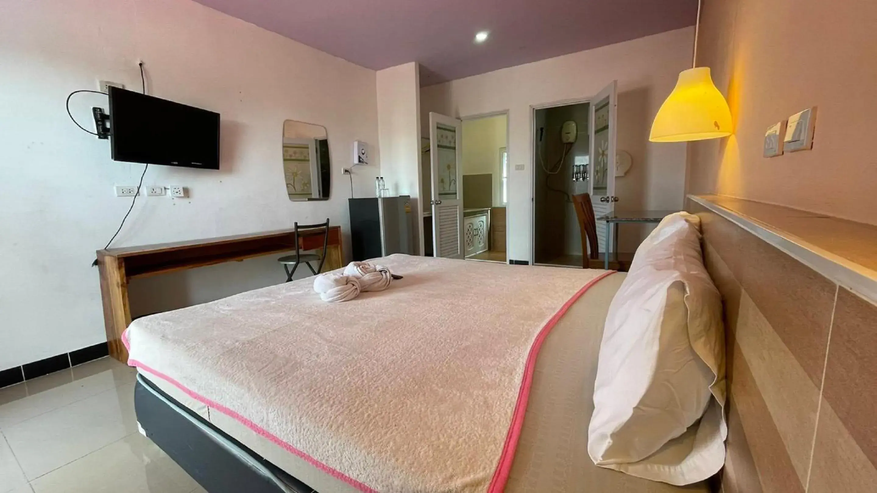 Bed in Baan Kaew Ruen Kwan Bed in Baan Kaew Ruen Kwan