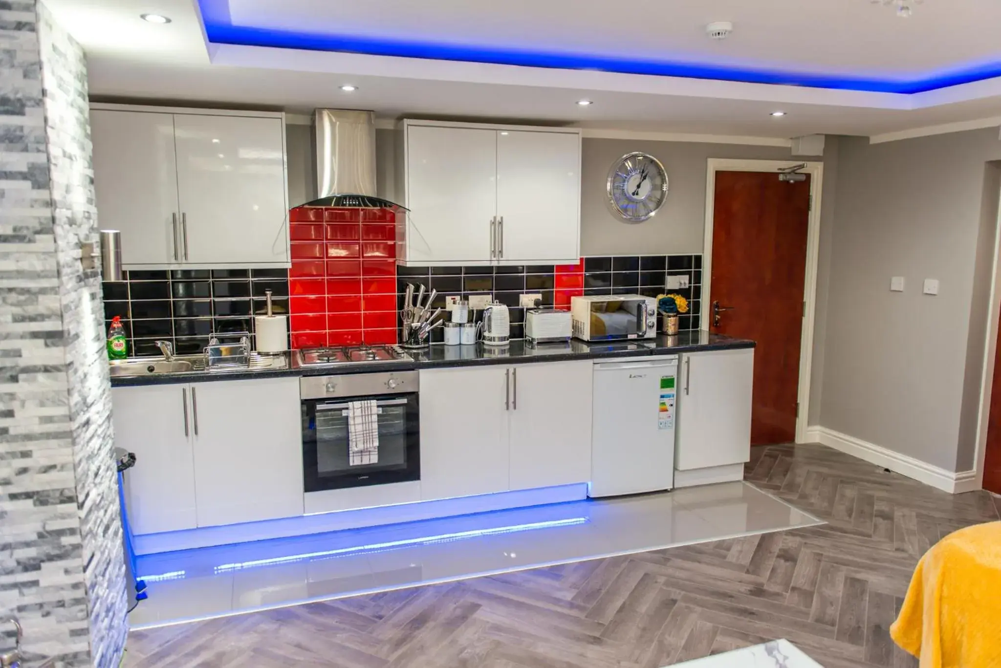 Kitchen/Kitchenette in Meridian Serviced Apartments