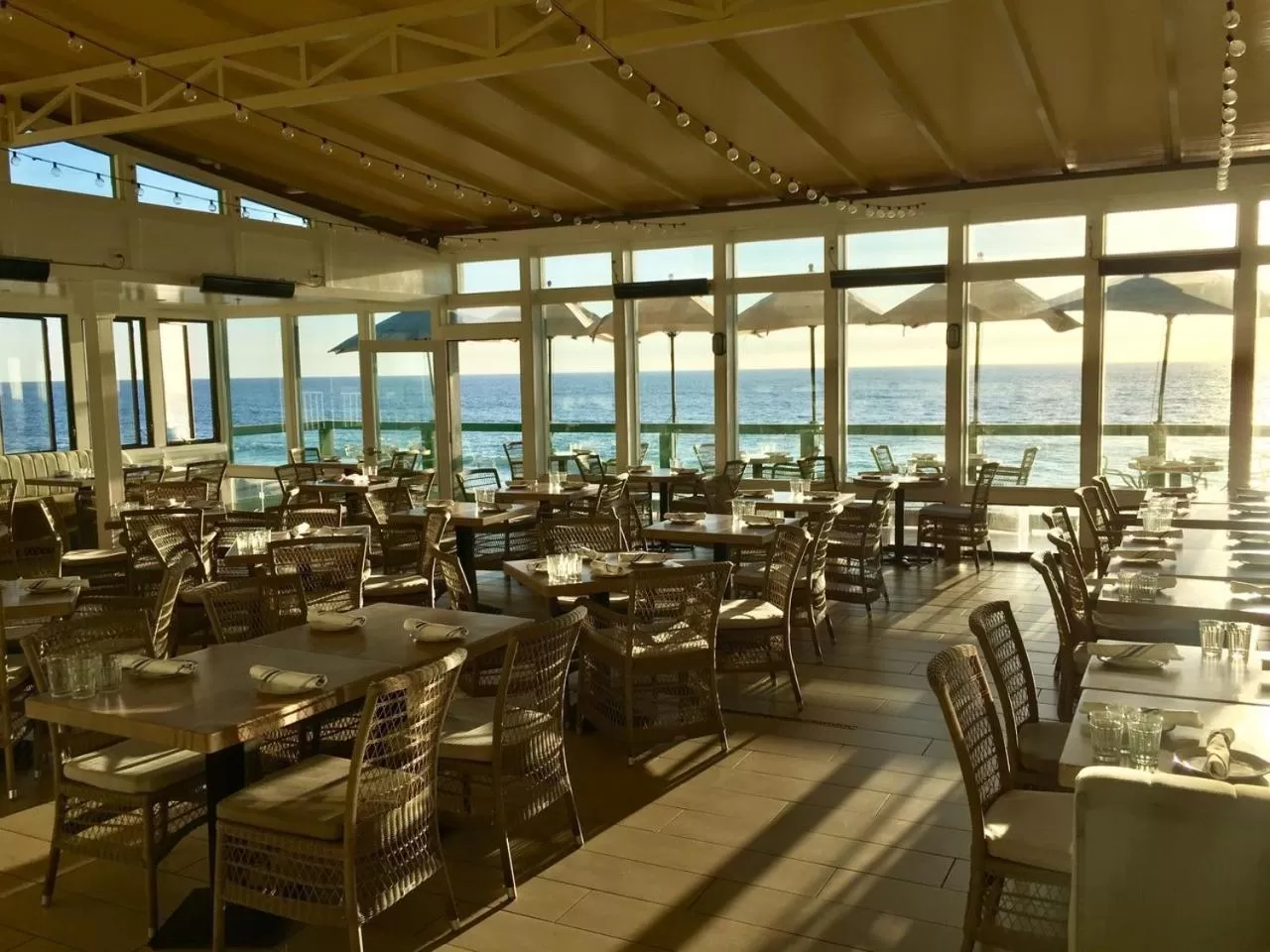 Breakfast, Restaurant/Places to Eat in Pacific Edge Hotel on Laguna Beach