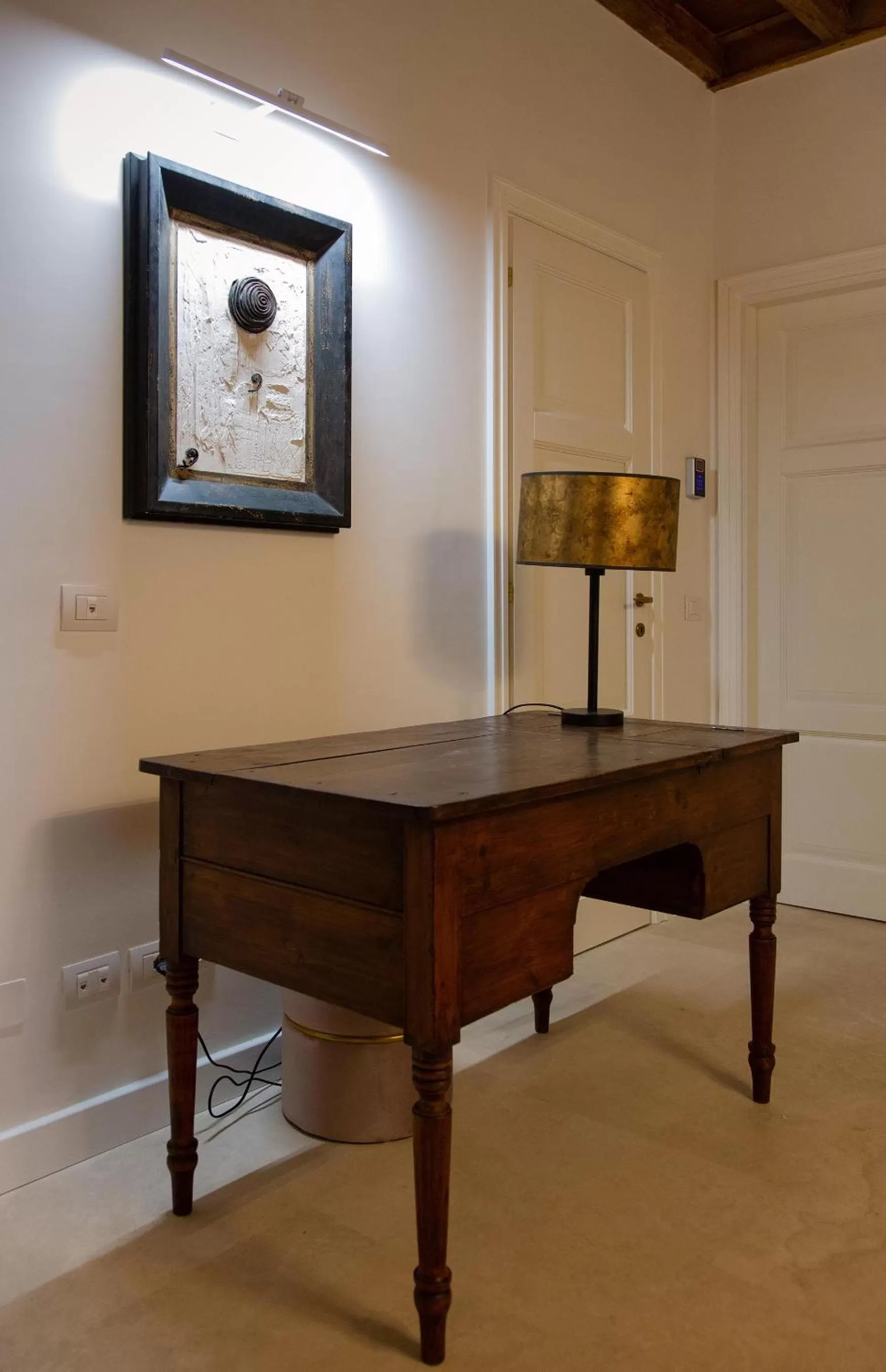 Decorative detail in Repetita Juvant