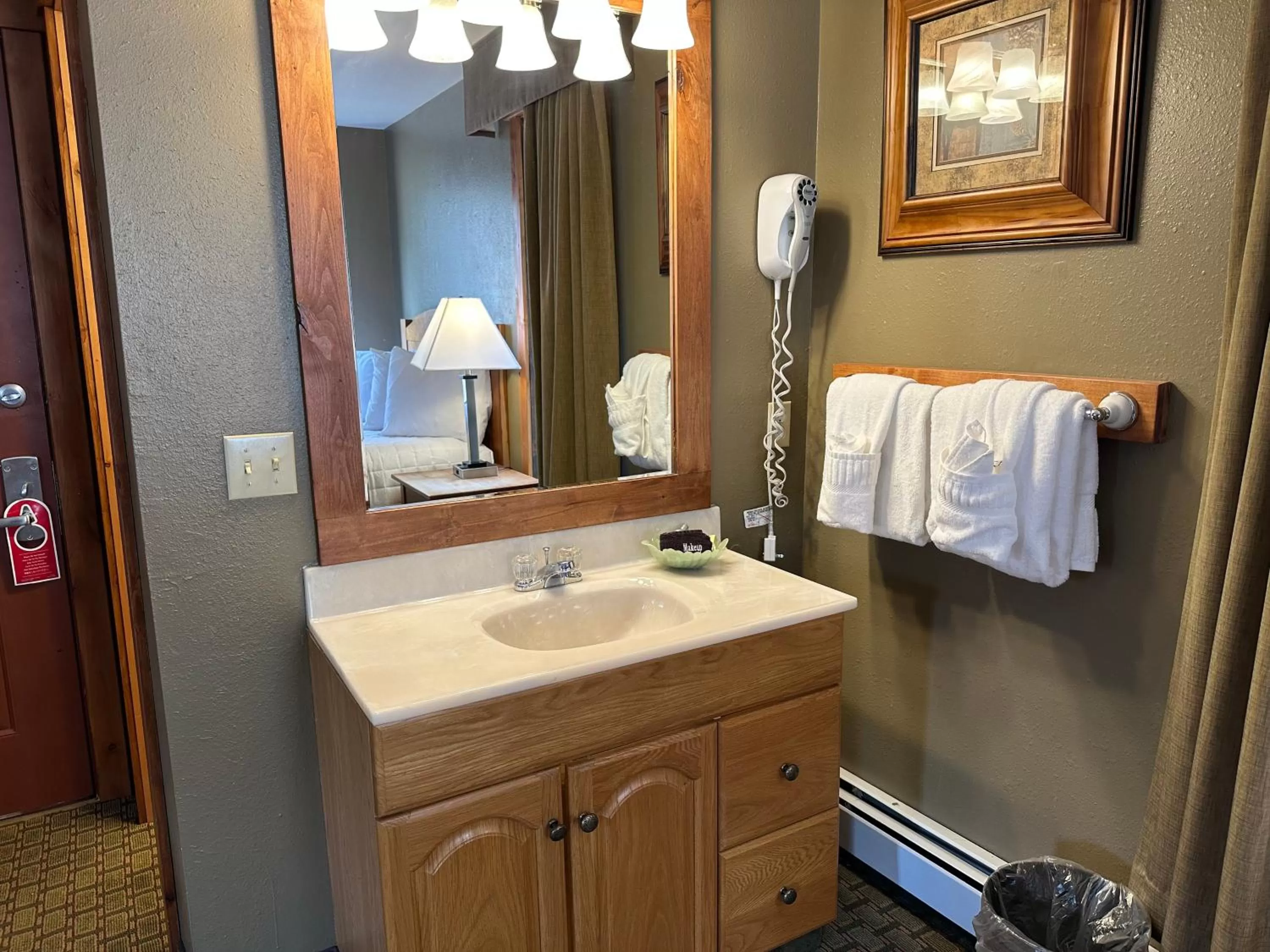 towels in Silver Moon Inn