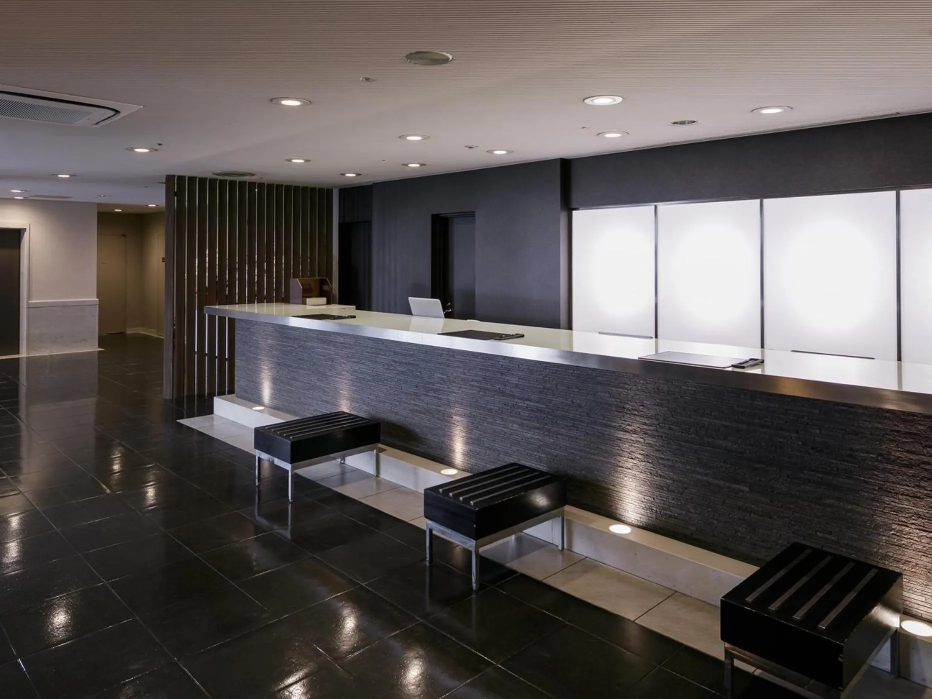 Lobby or reception in Hotel Mystays Kagoshima Tenmonkan