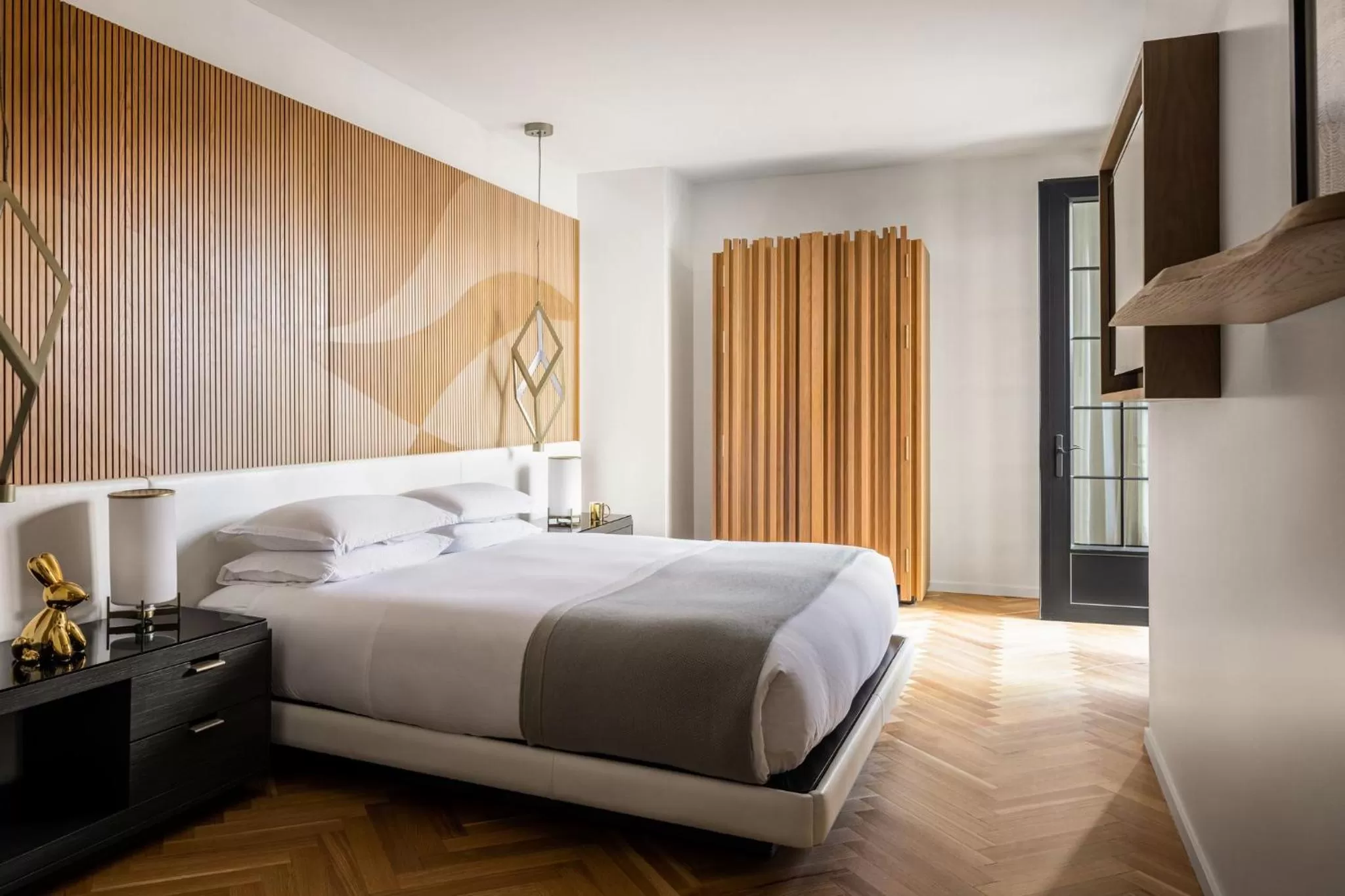 Photo of the whole room, Bed in Kimpton La Peer Hotel West Hollywood by IHG