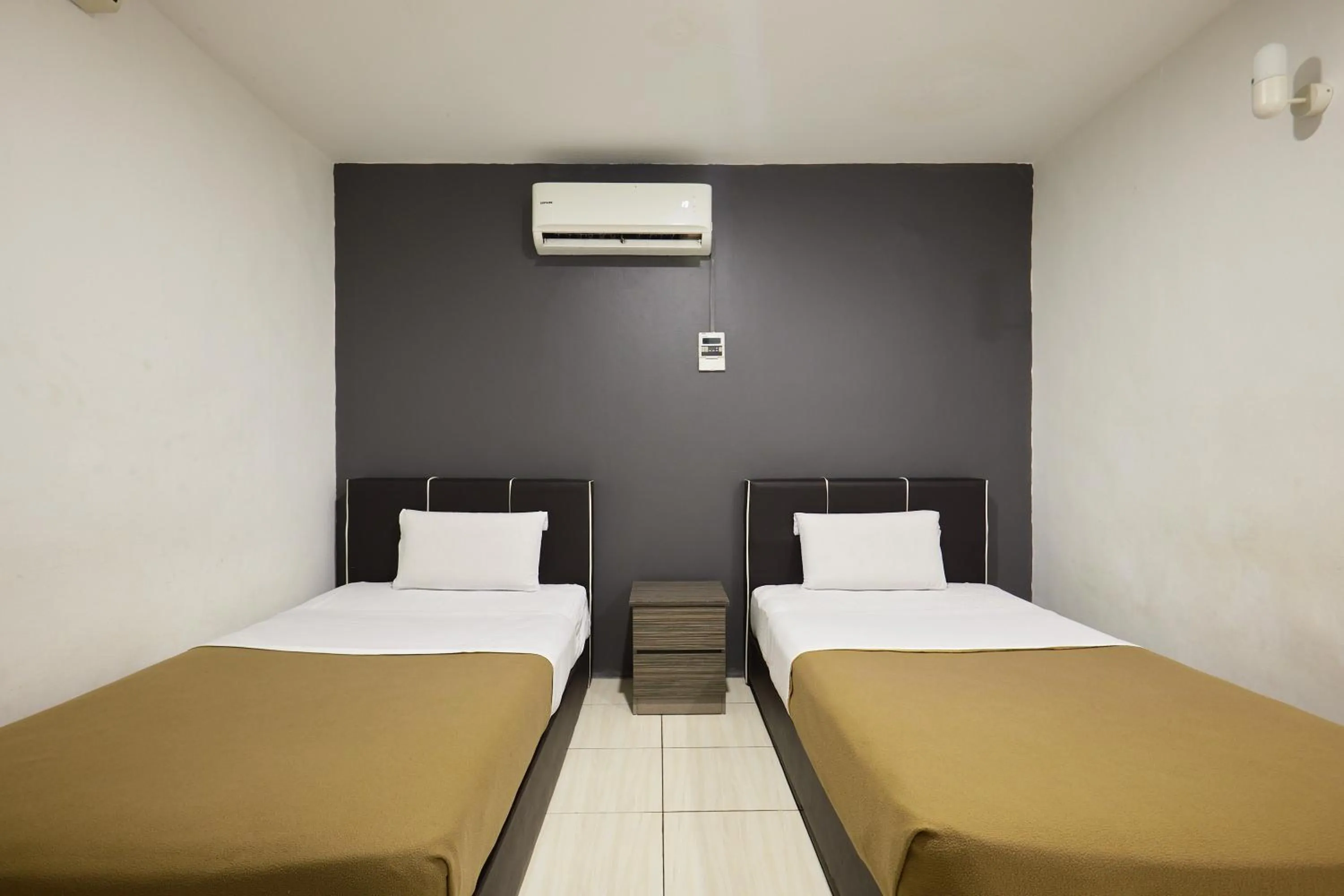 Bed in Uncle Guesthouse Kuala Terengganu