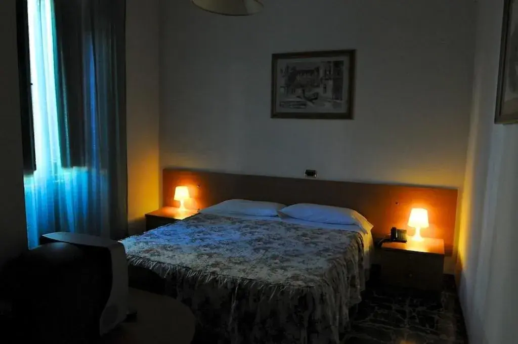 Bedroom, Bed in Albergo Italia