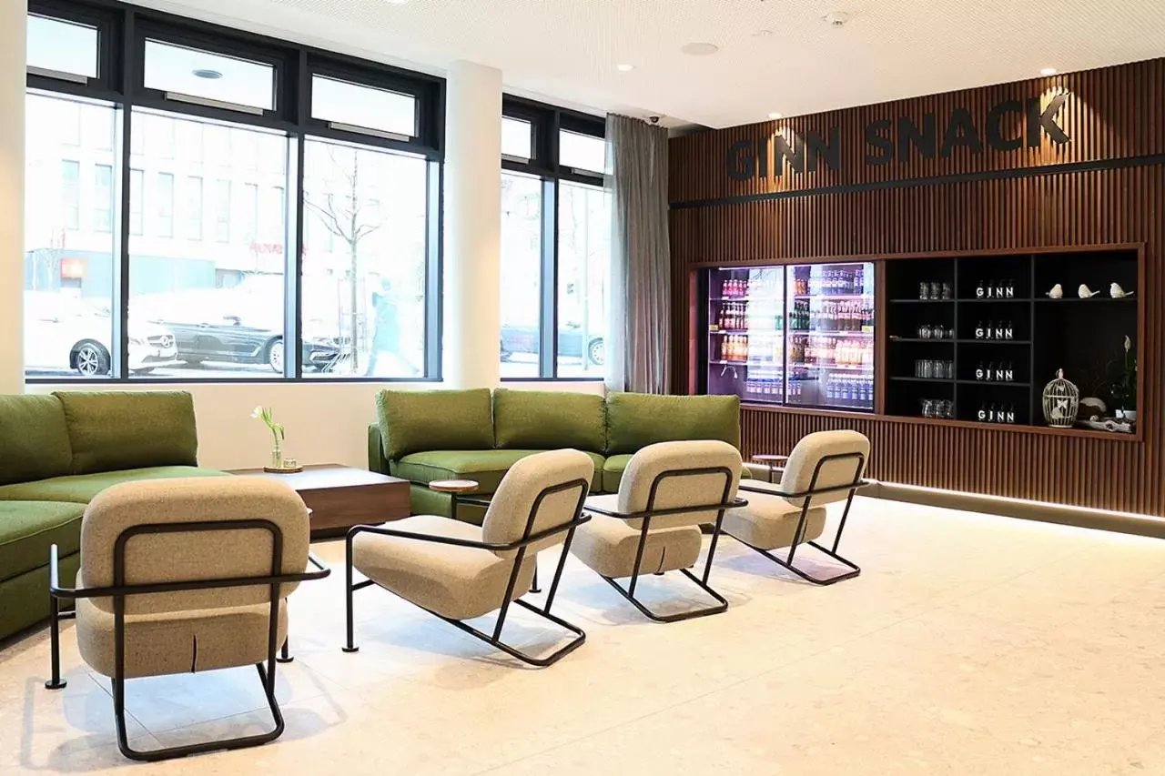 Lobby or reception, Seating Area in GINN City and Lounge Ravensburg