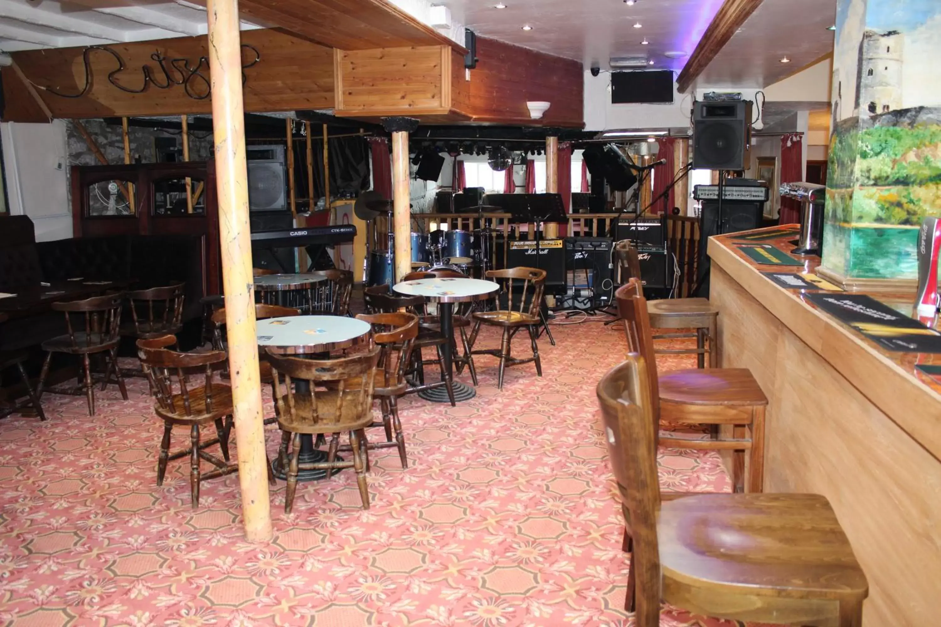 Lounge or bar, Restaurant/Places to Eat in Middlegate Hotel