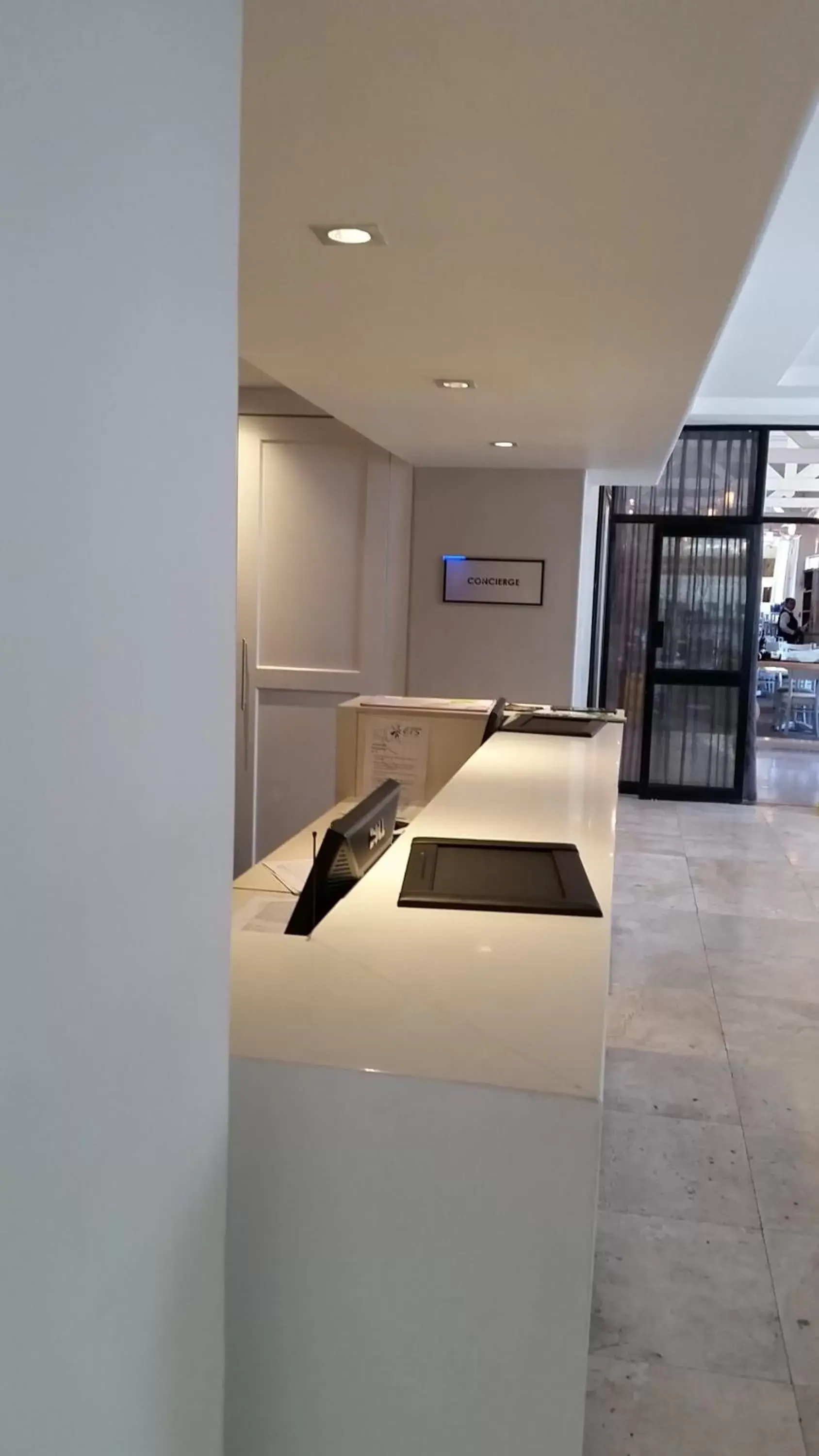 Lobby or reception, Kitchen/Kitchenette in ONOMO Hotel Cape Town – Inn On The Square