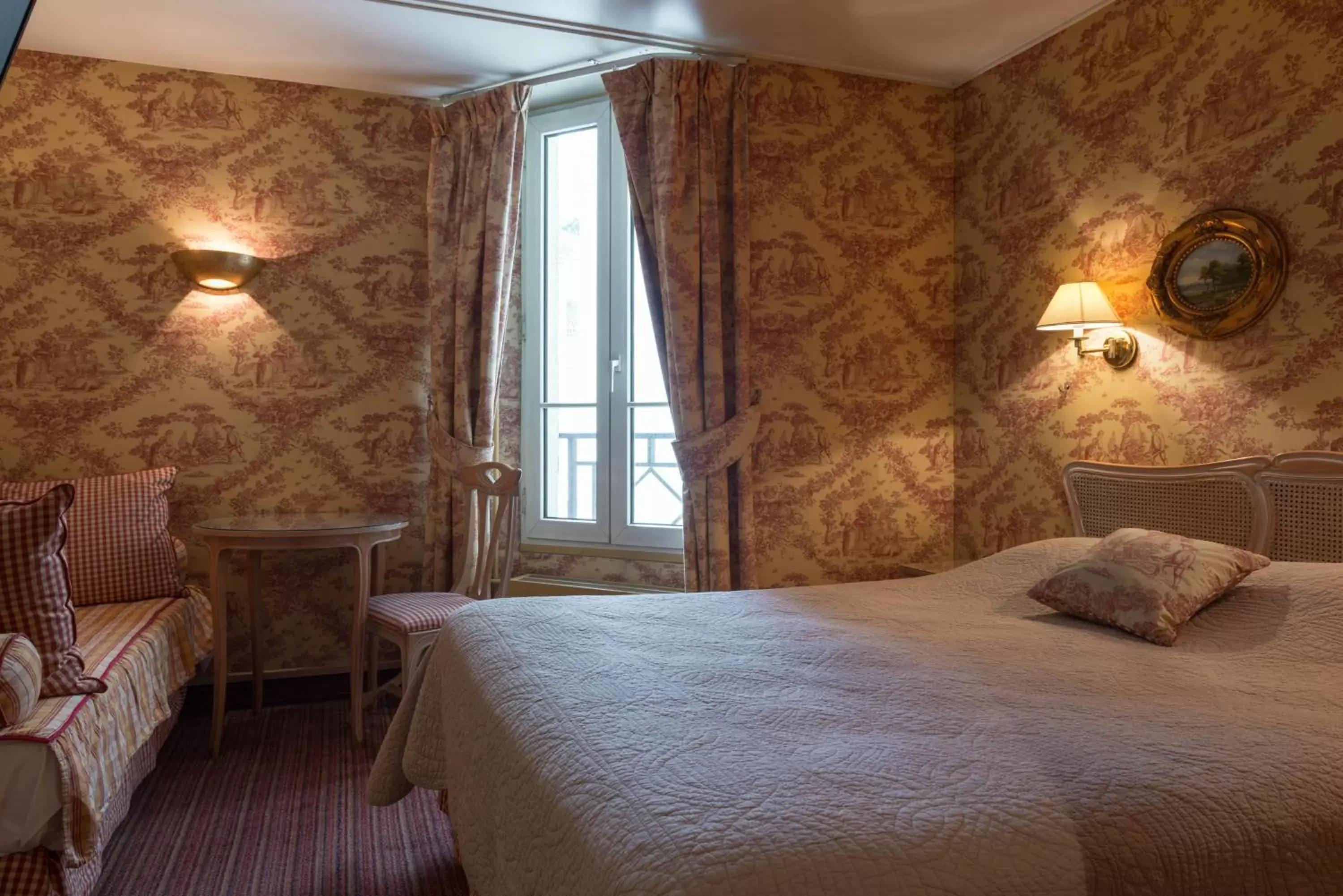 Bedroom, Bed in Neuilly Park Hotel