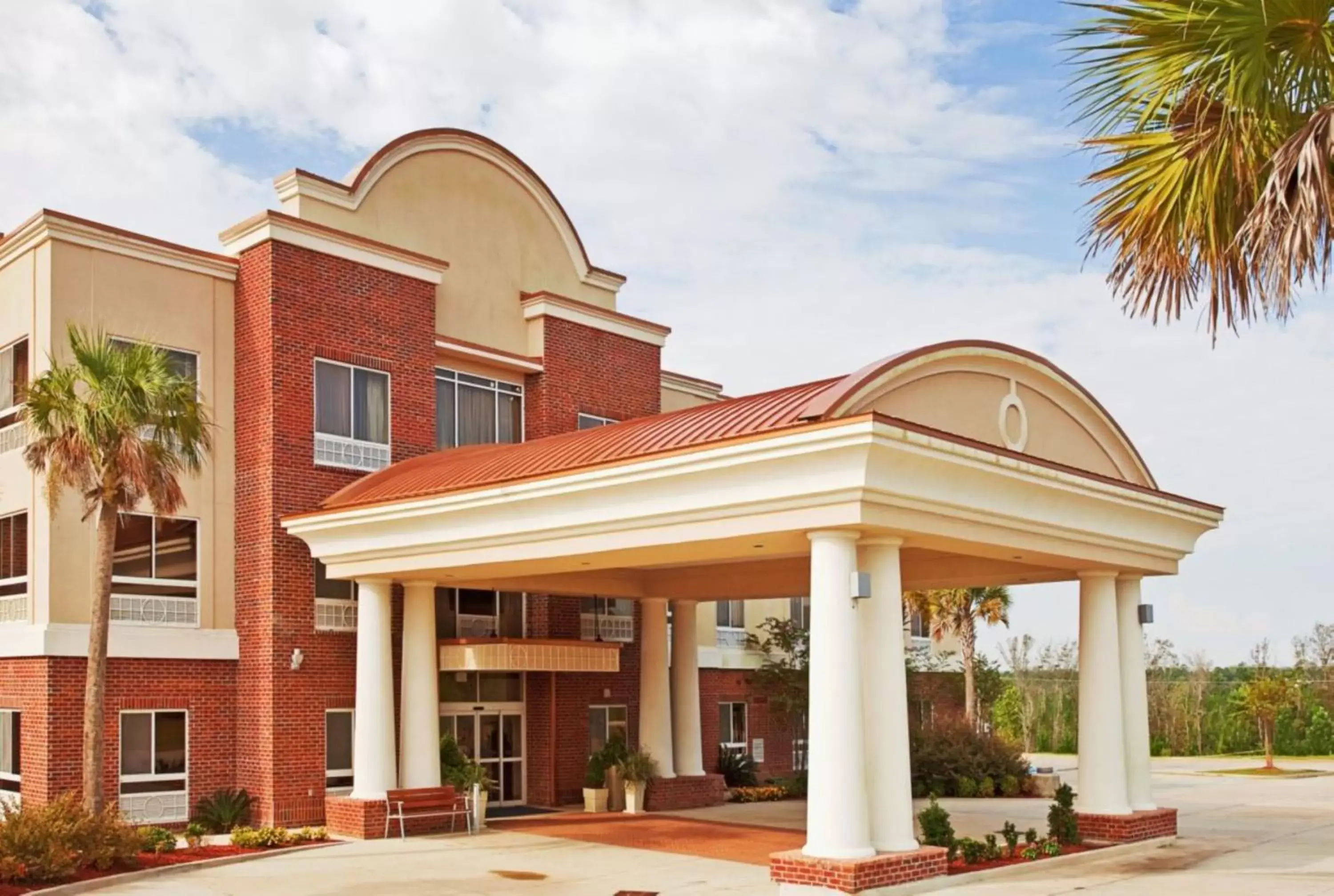 Property Building in Holiday Inn Express Hotel & Suites Lucedale, an IHG Hotel