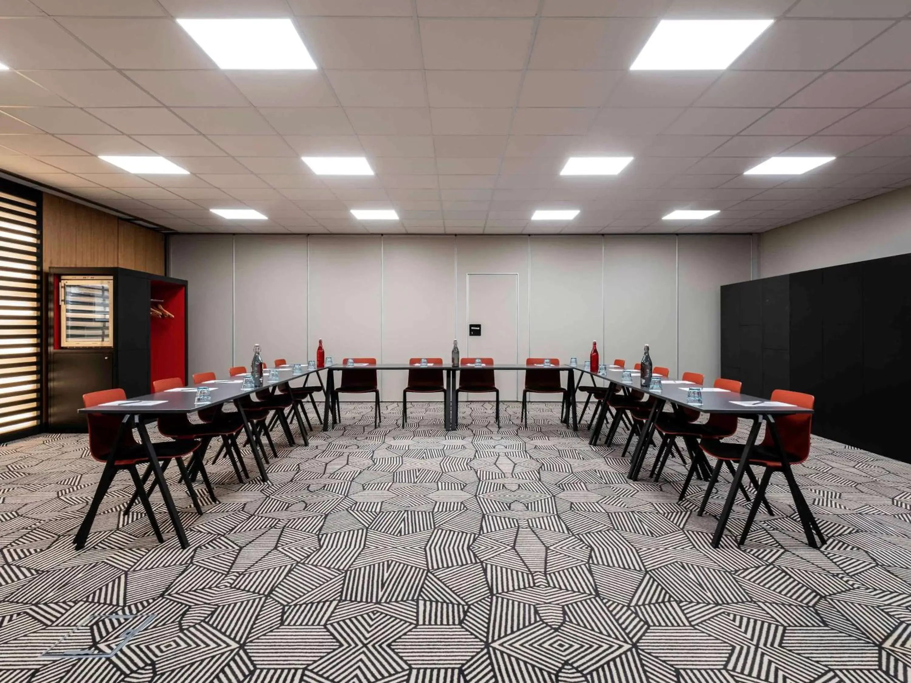 Meeting/conference room in Mercure Grenoble Centre Alpotel