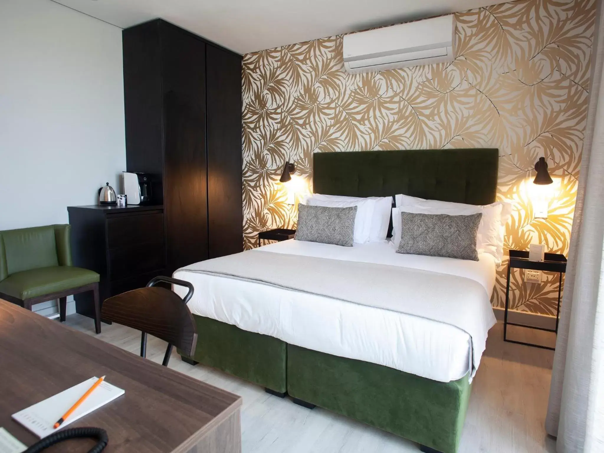 TV and multimedia, Bed in Zest Boutique Hotel by The Living Journey Collection