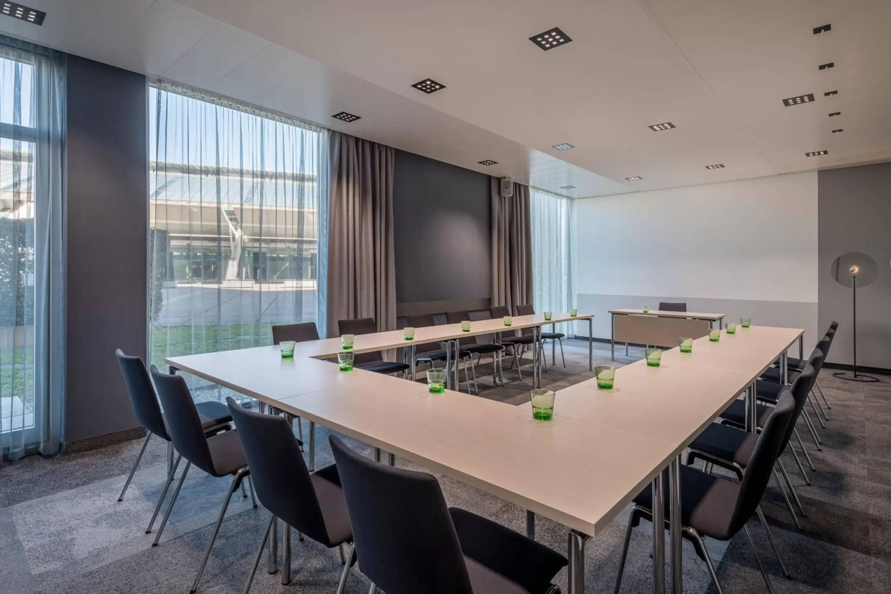 Meeting/conference room in Courtyard by Marriott Linz