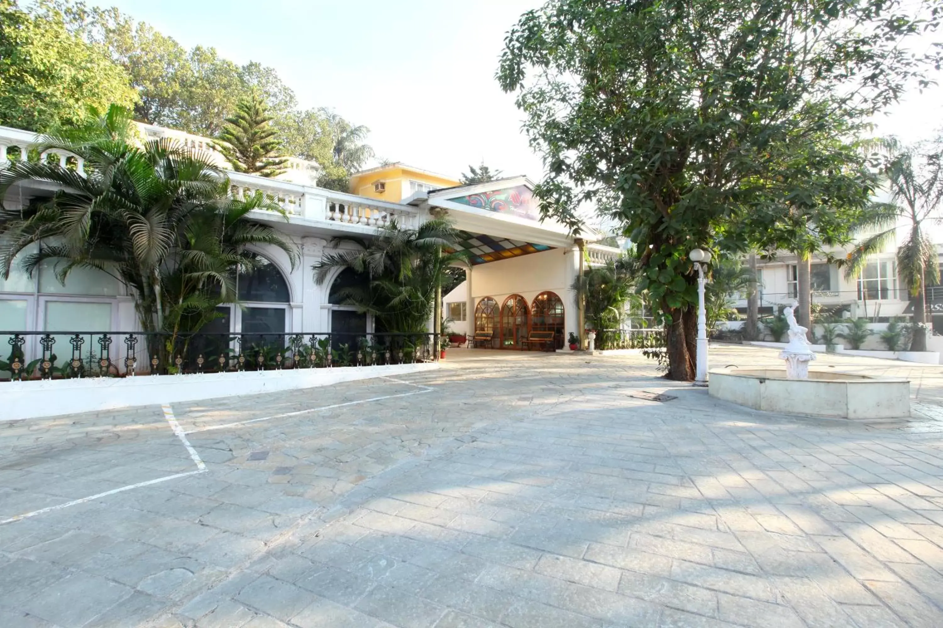 Facade/entrance in Avion Holiday Resort Facade/entrance in Avion Holiday Resort