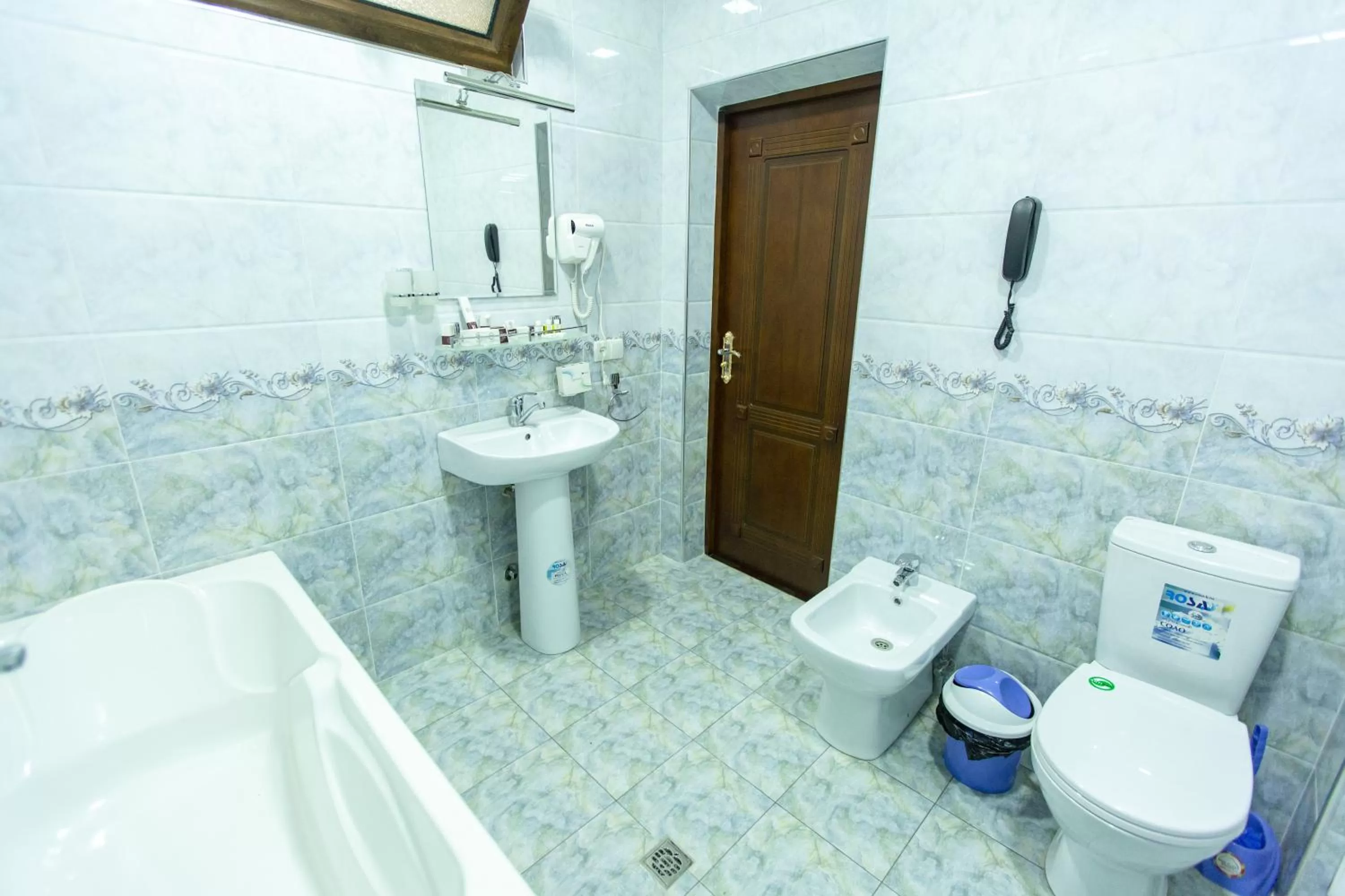 Shower in Mirzo Boutique Hotel