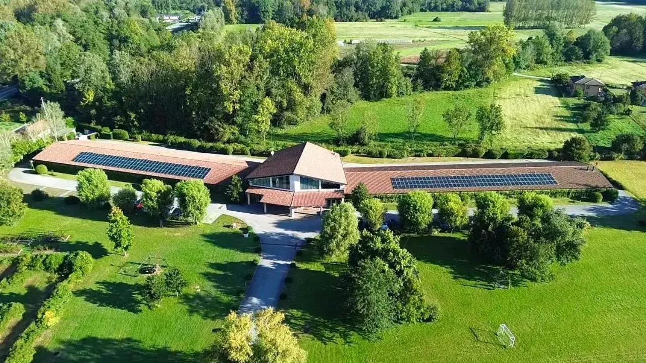 Bird's eye view, Bird's-eye View in Hotel Capolago