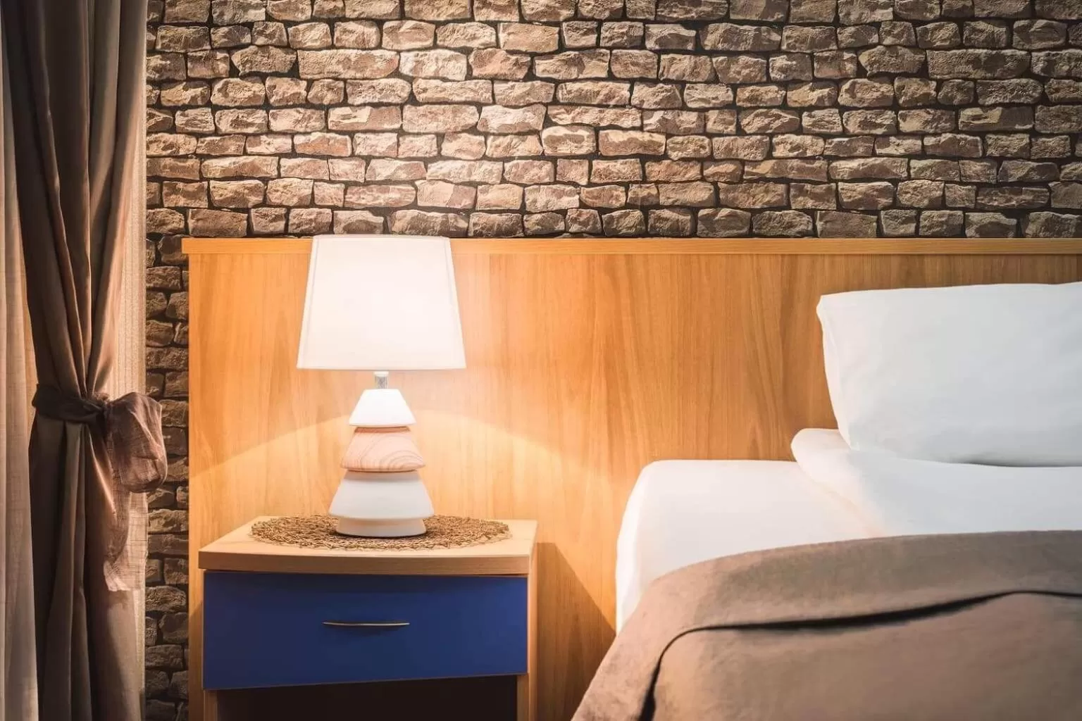 Bed in Hotel Central Point