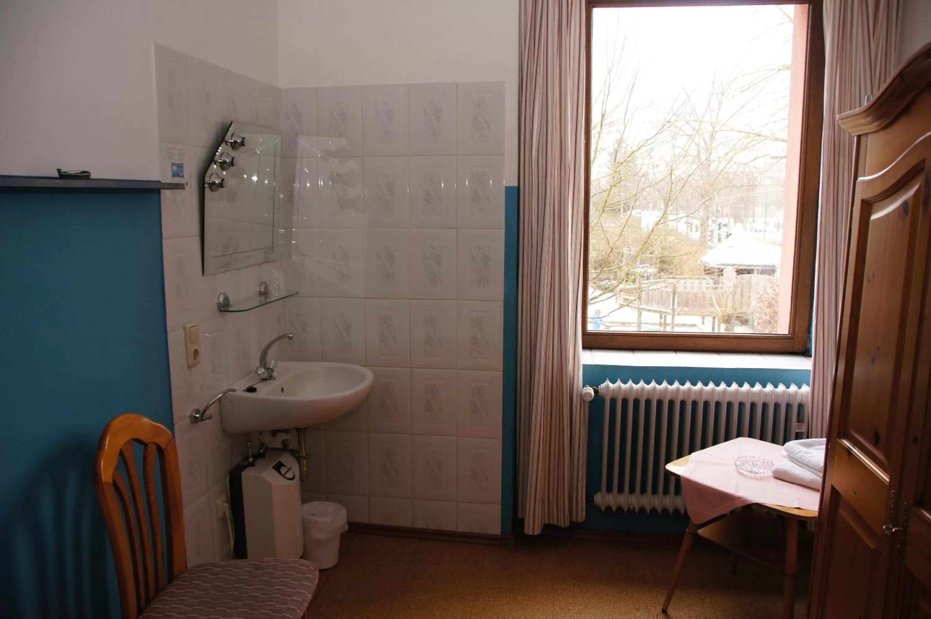 Photo of the whole room in Hotel Paseo