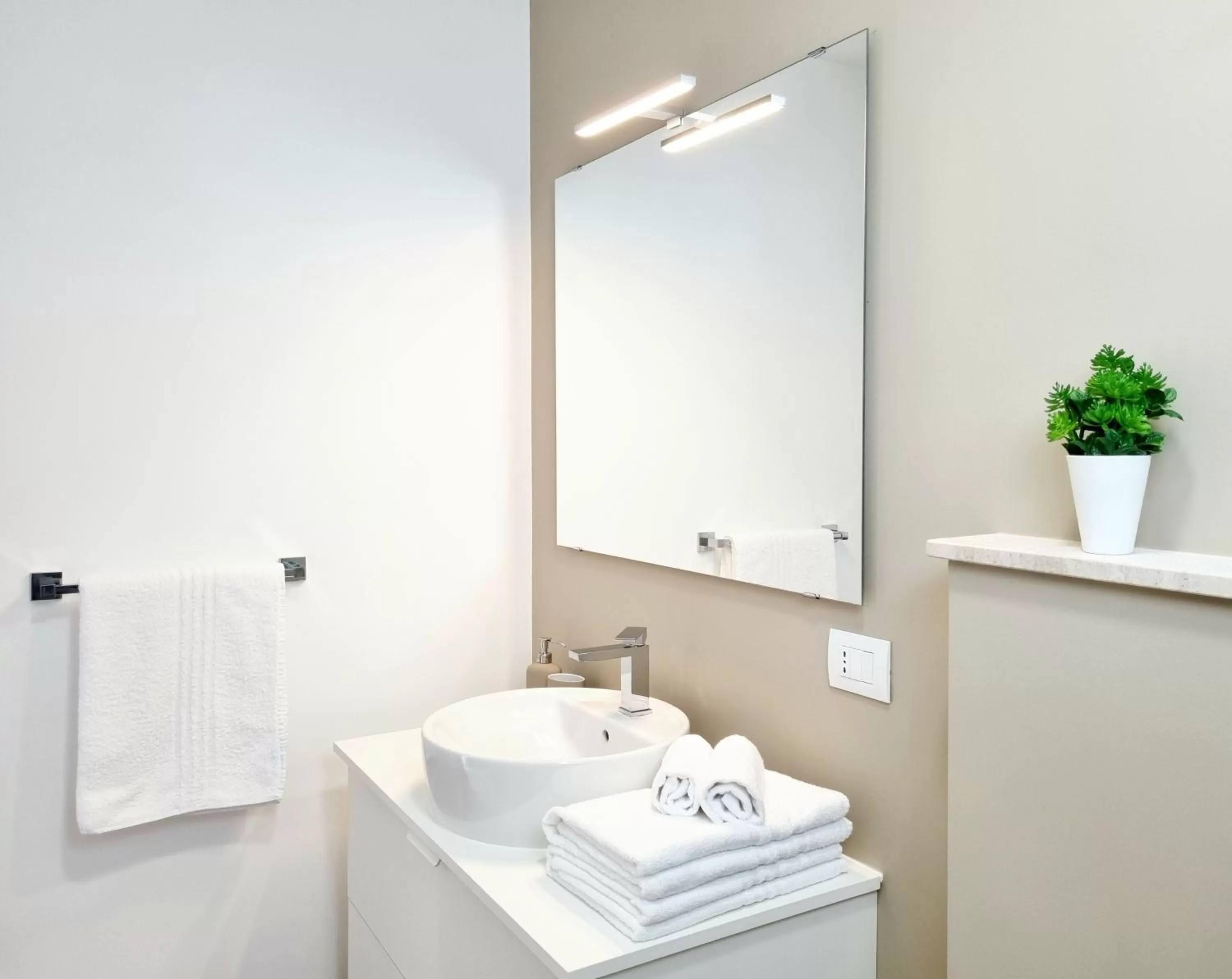 Bathroom in Glamour Suite Cagliari