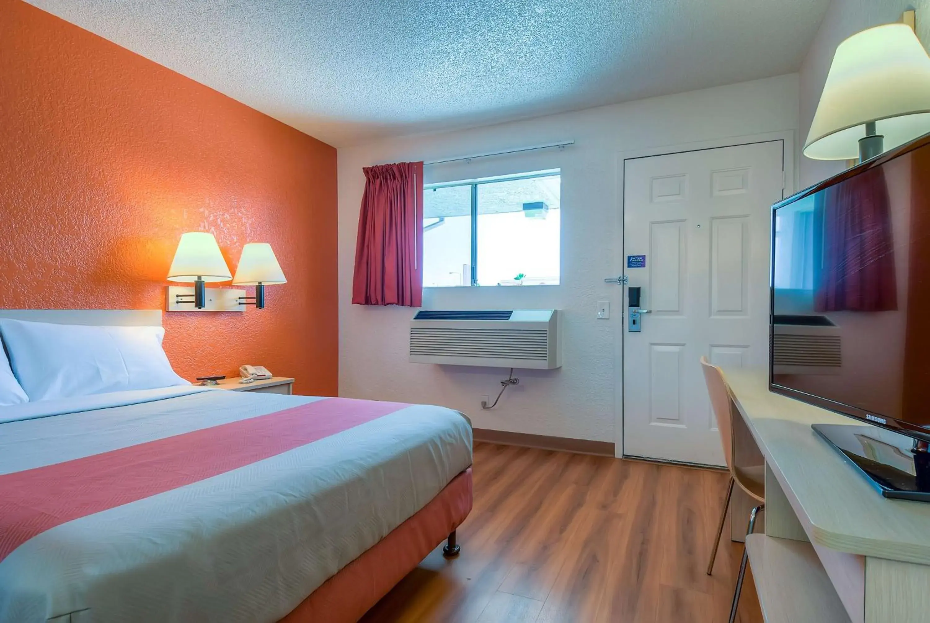 TV and multimedia in Motel 6-Rowland Heights, CA - Los Angeles - Pomona