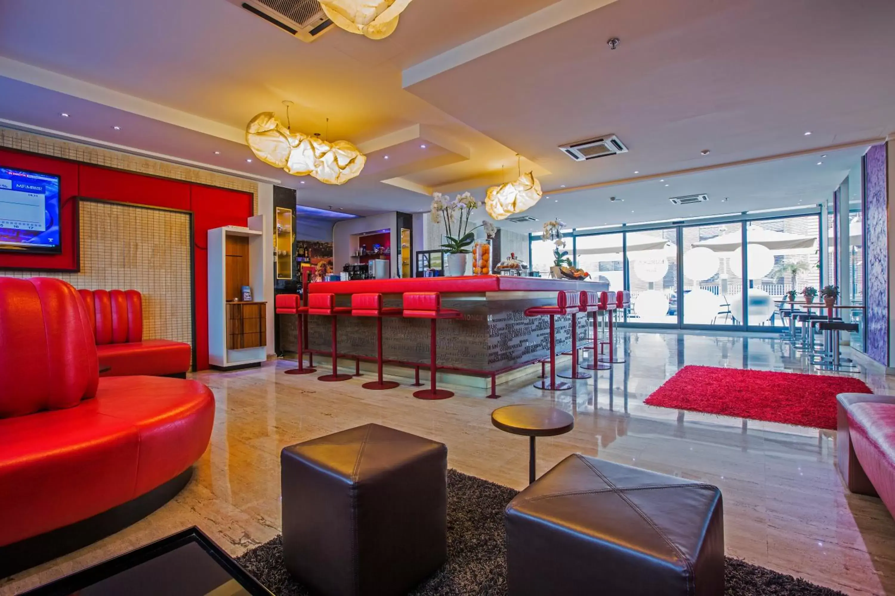 Lounge or bar, Lobby/Reception in Novotel Roma Eur