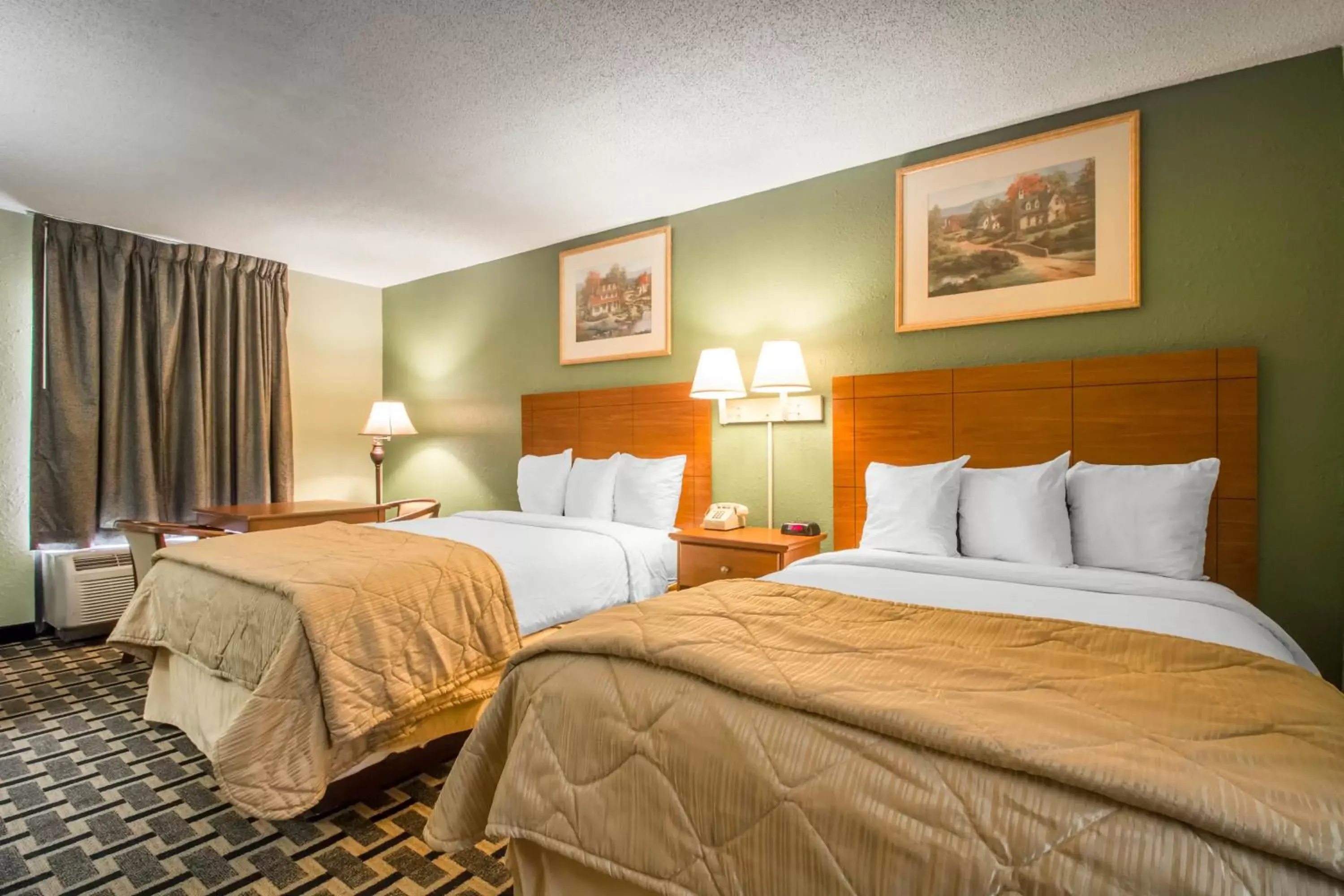 Double Room with Two Double Beds - Accessible/Non-Smoking in Quality Inn & Suites Ridgeland Double Room with Two Double Beds - Accessible/Non-Smoking in Quality Inn & Suites Ridgeland