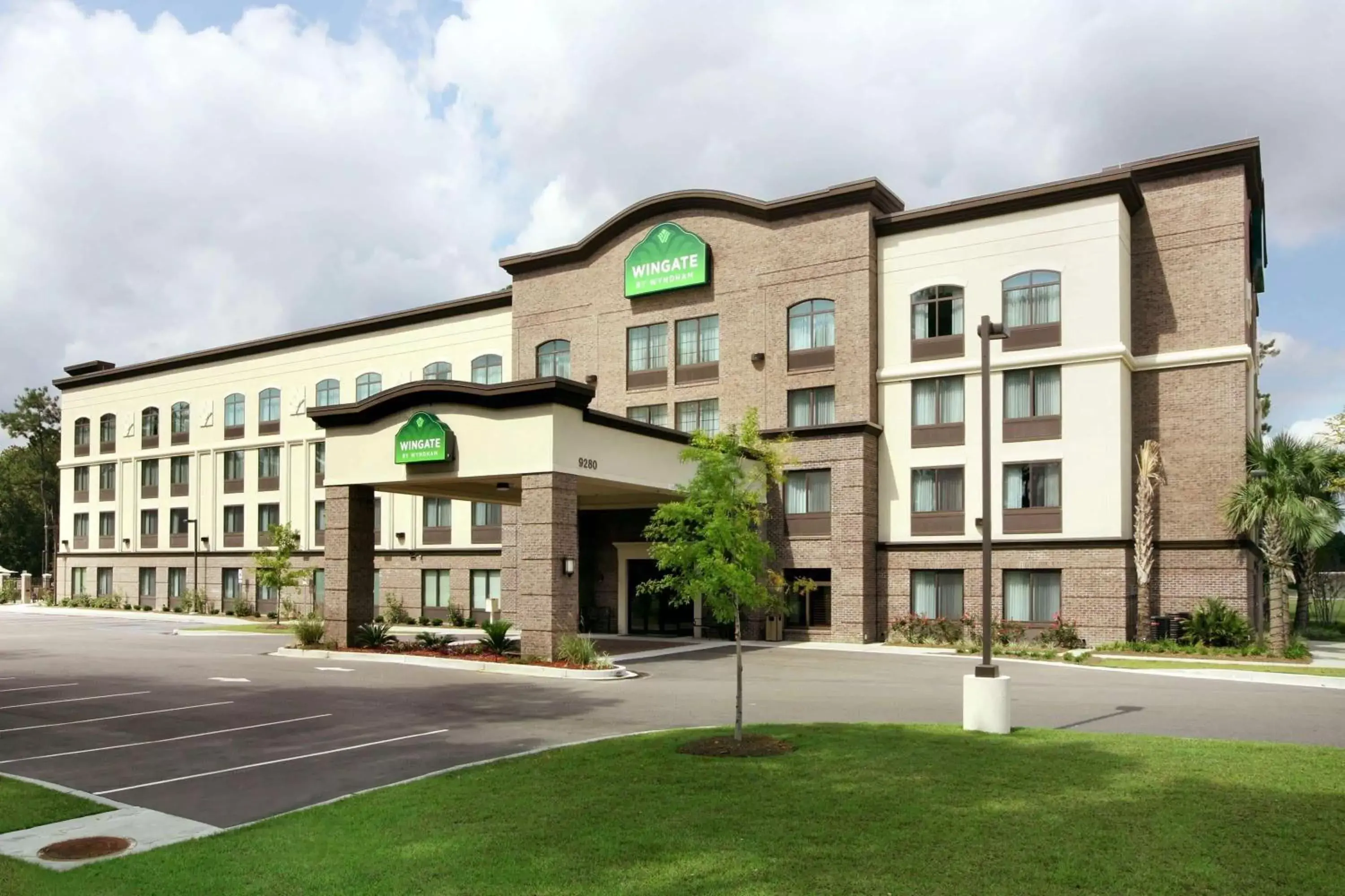 Property building in Wingate by Wyndham Charleston Southern University Property building in Wingate by Wyndham Charleston Southern University