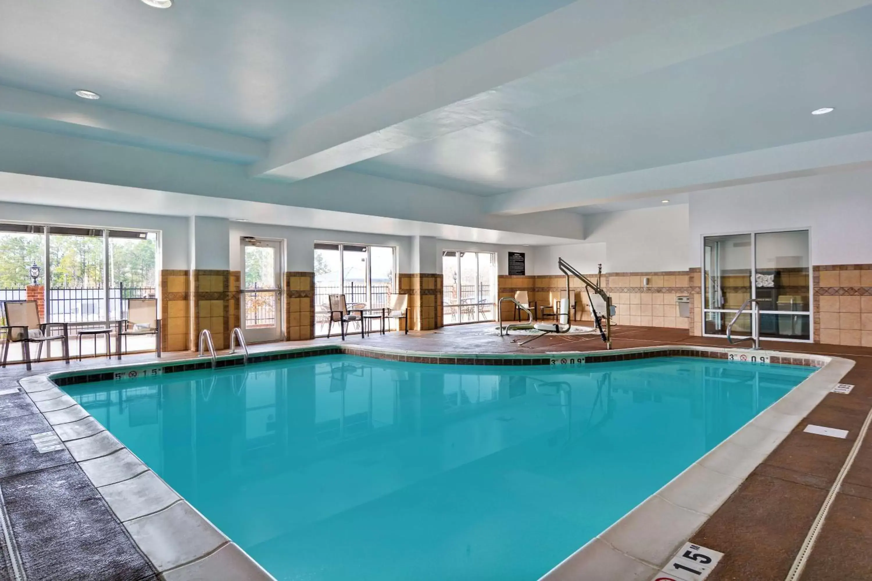 Pool view, Swimming Pool in Hampton Inn & Suites Birmingham-Hoover-Galleria