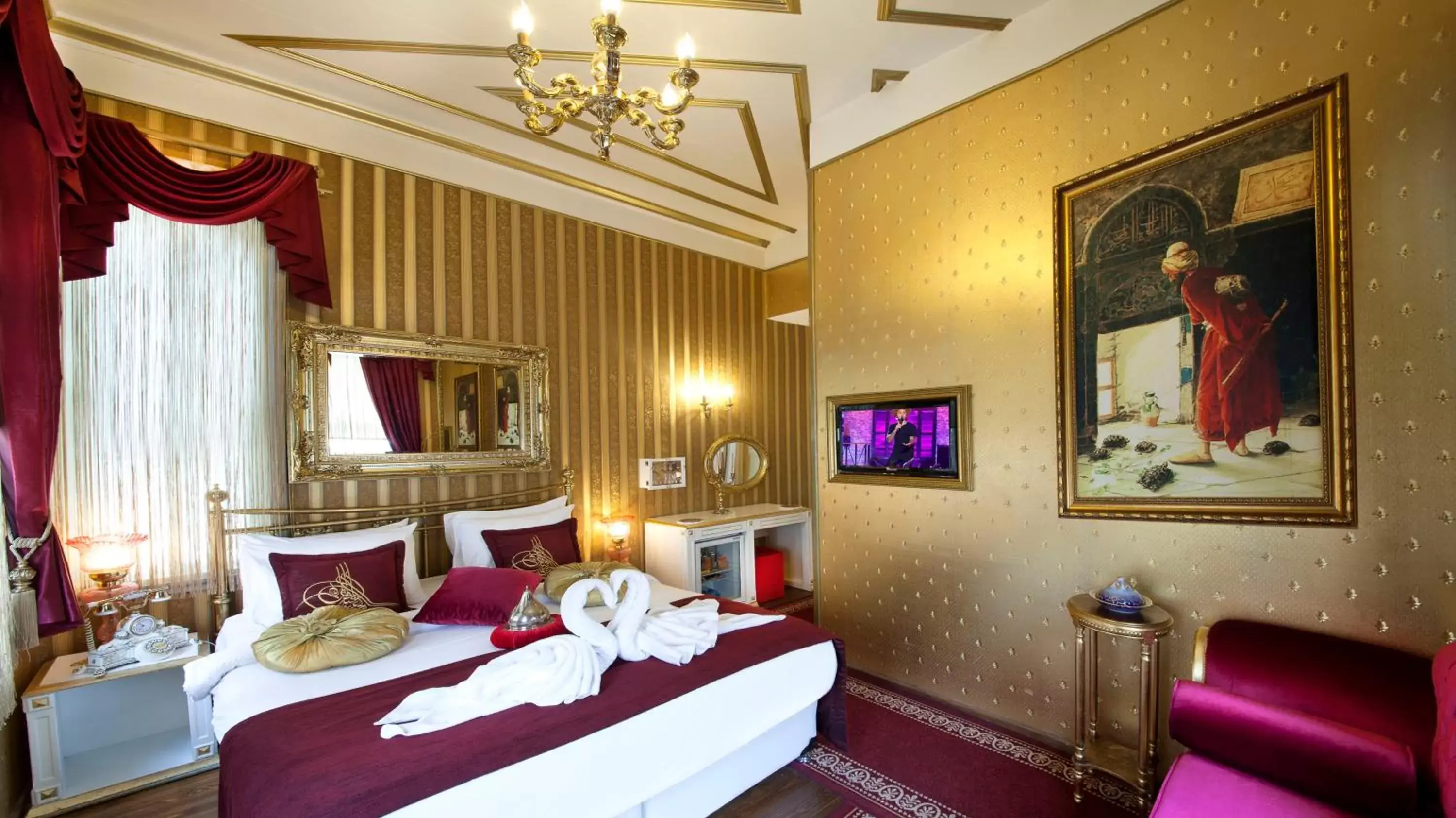 Bed, Room Photo in Sultan Tughra Hotel