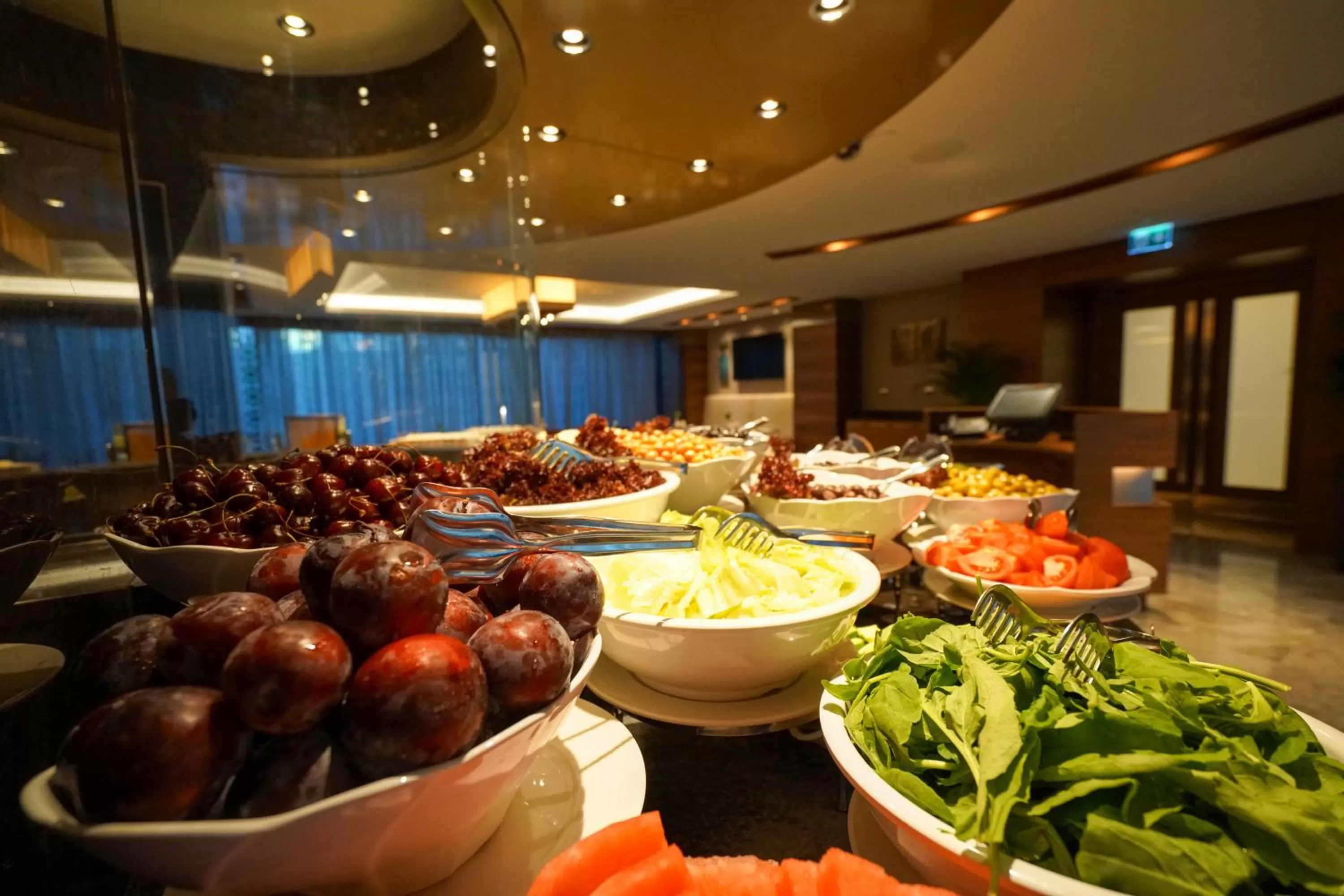 Restaurant/places to eat in Golden Tulip Istanbul Bayrampasa