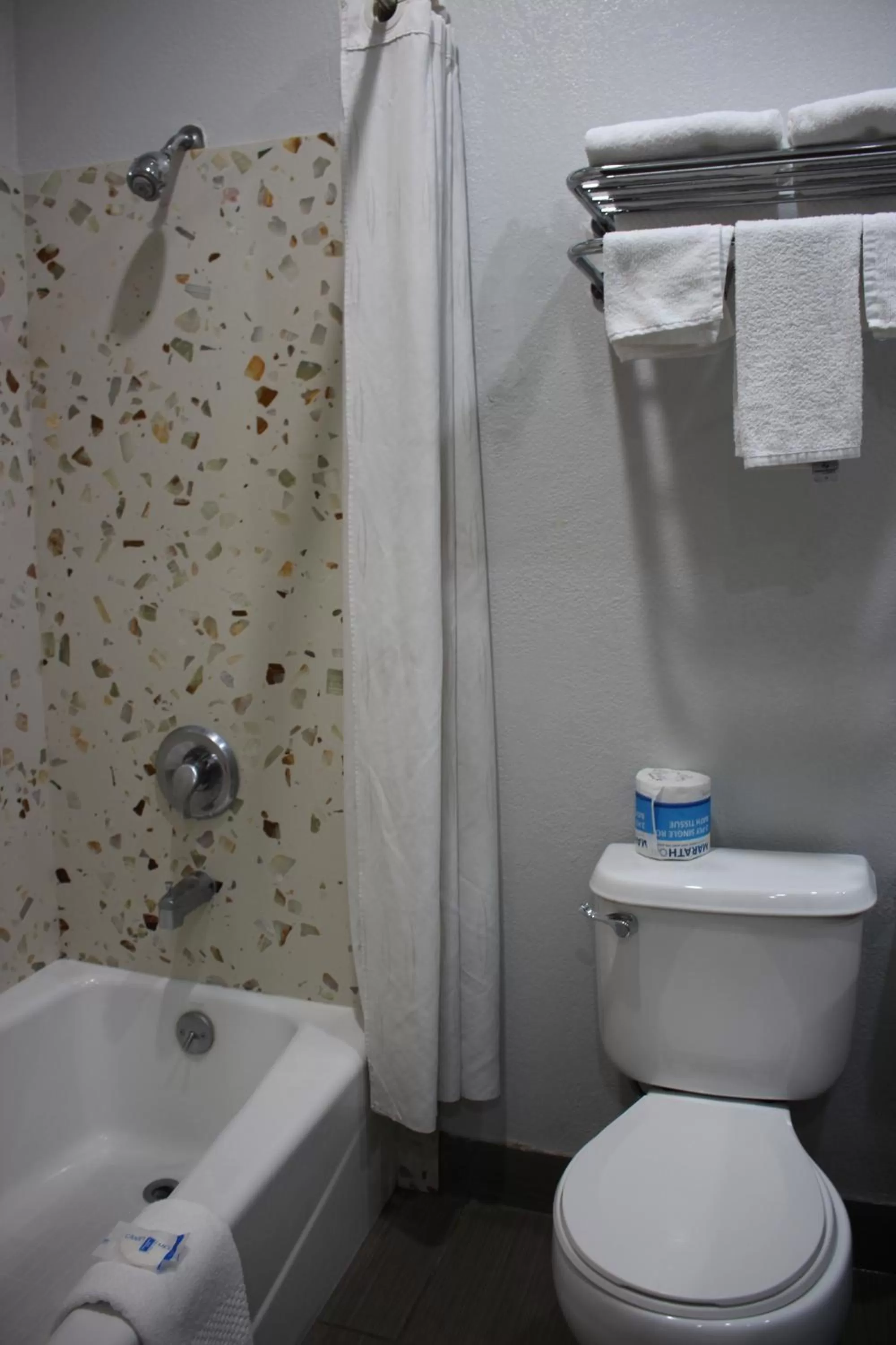 Rodeway Inn & Suites Hayward - Oakland South