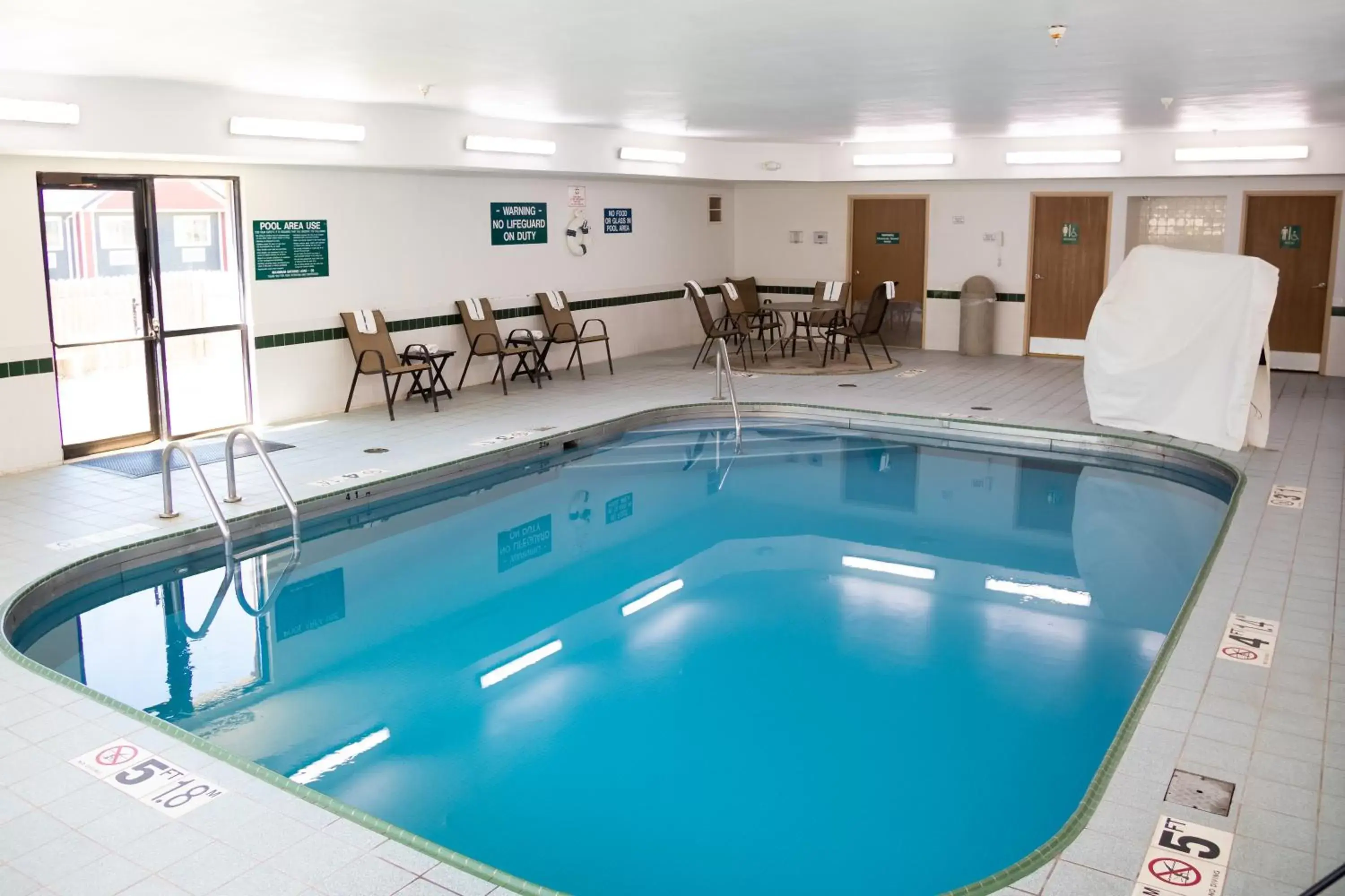 Swimming Pool in Comfort Inn Sioux City South