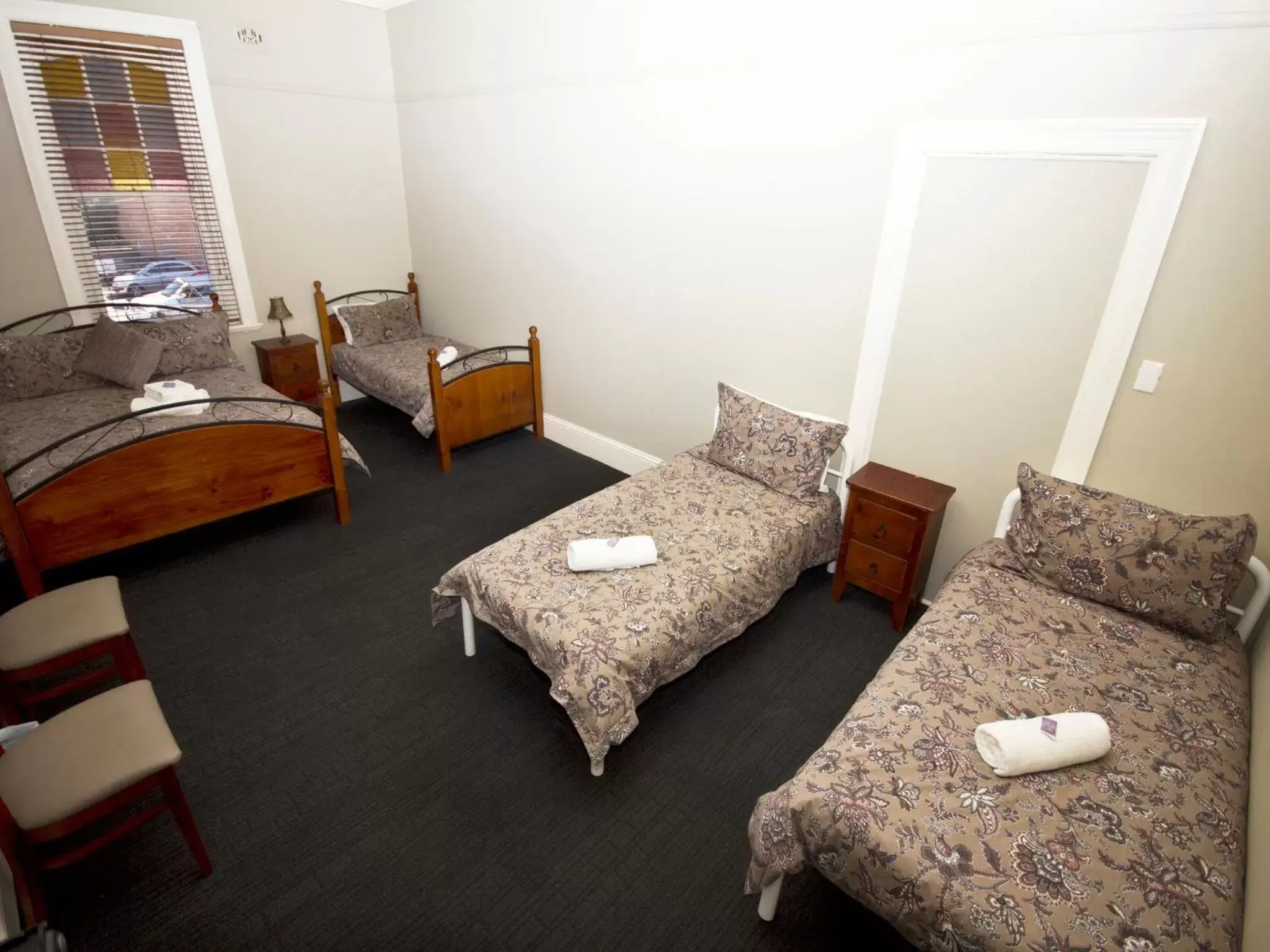 Photo of the whole room, Bed in Peden's Hotel